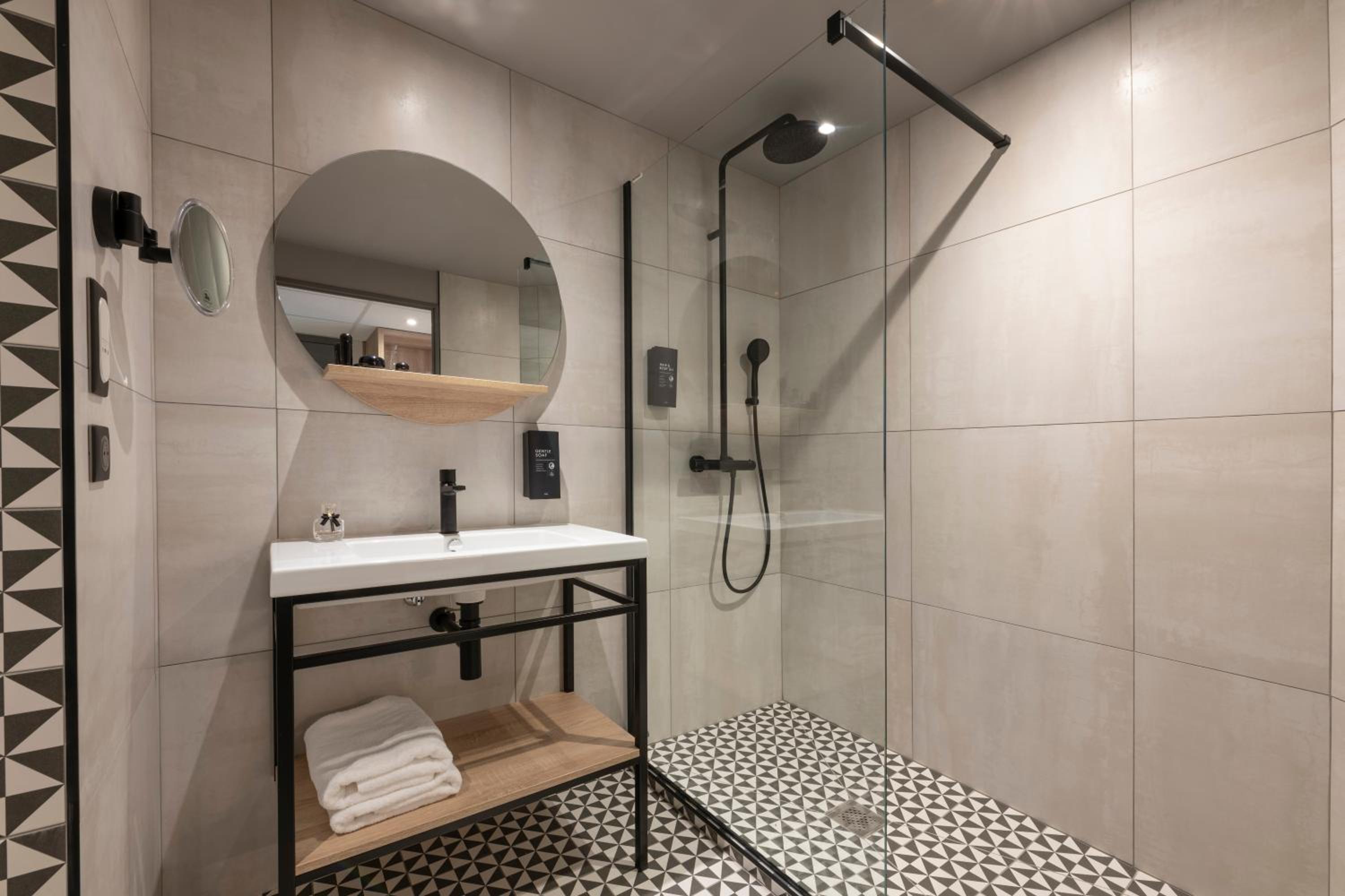 Double Room - Photo 2