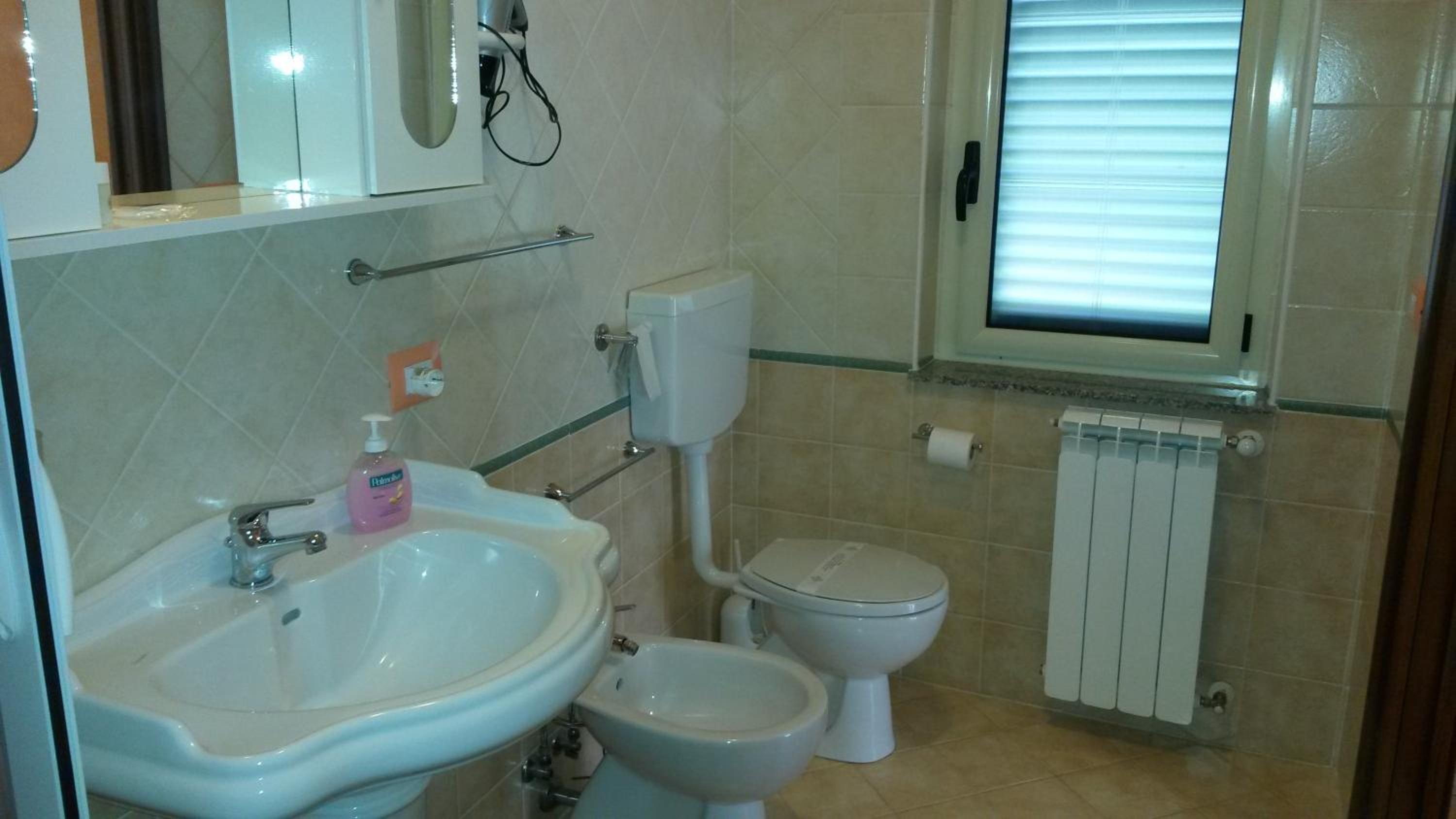 Triple Room - Photo 2