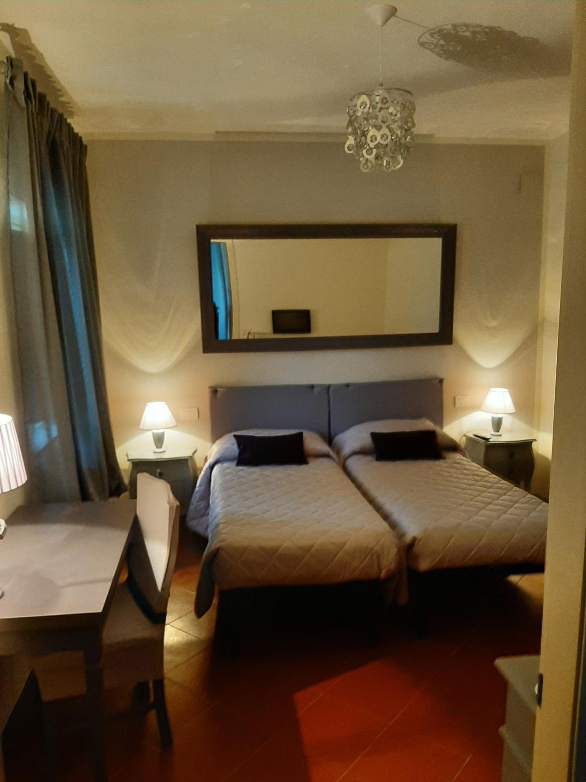 Standard Quadruple Room - Photo 31