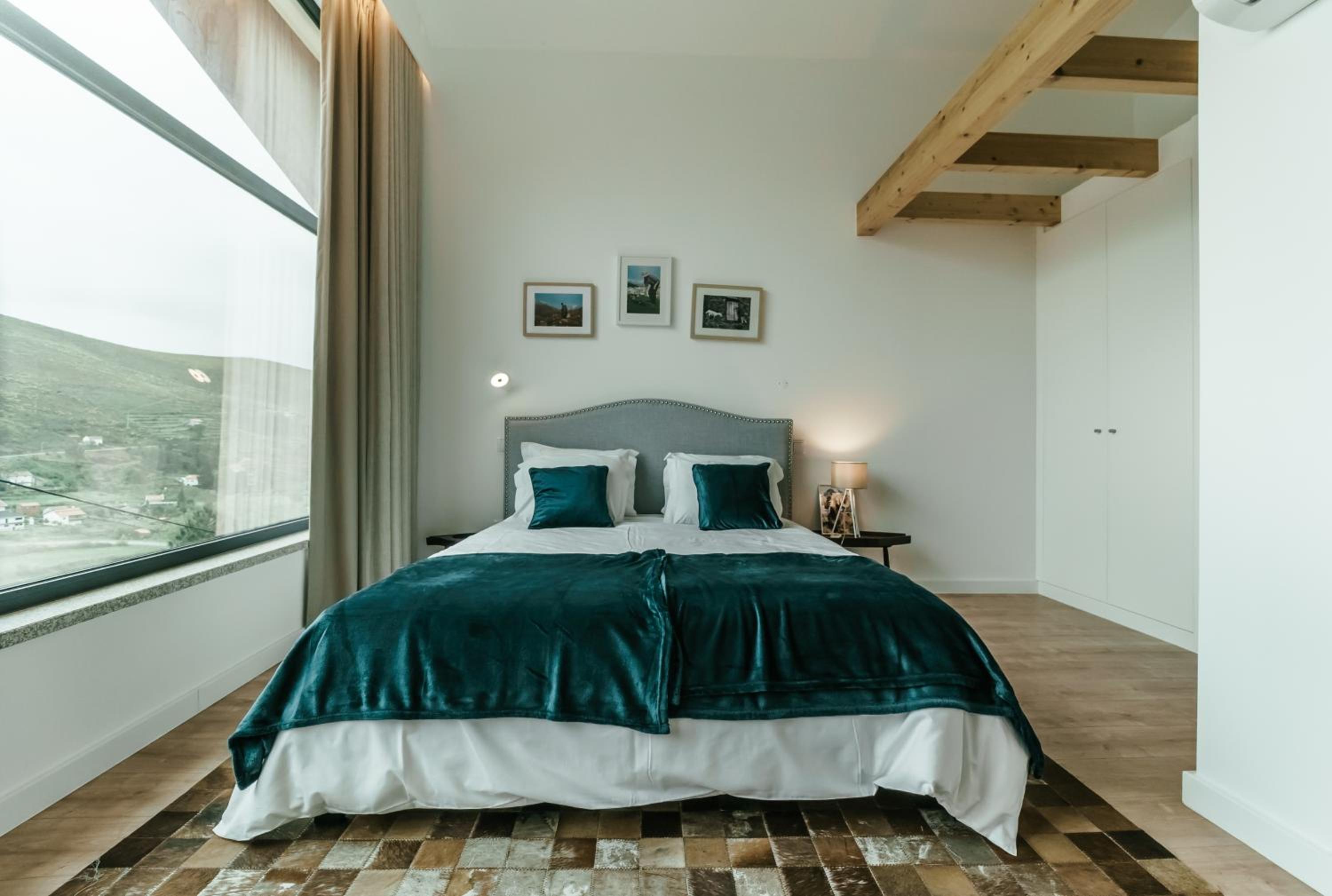 Double Room with Mountain View