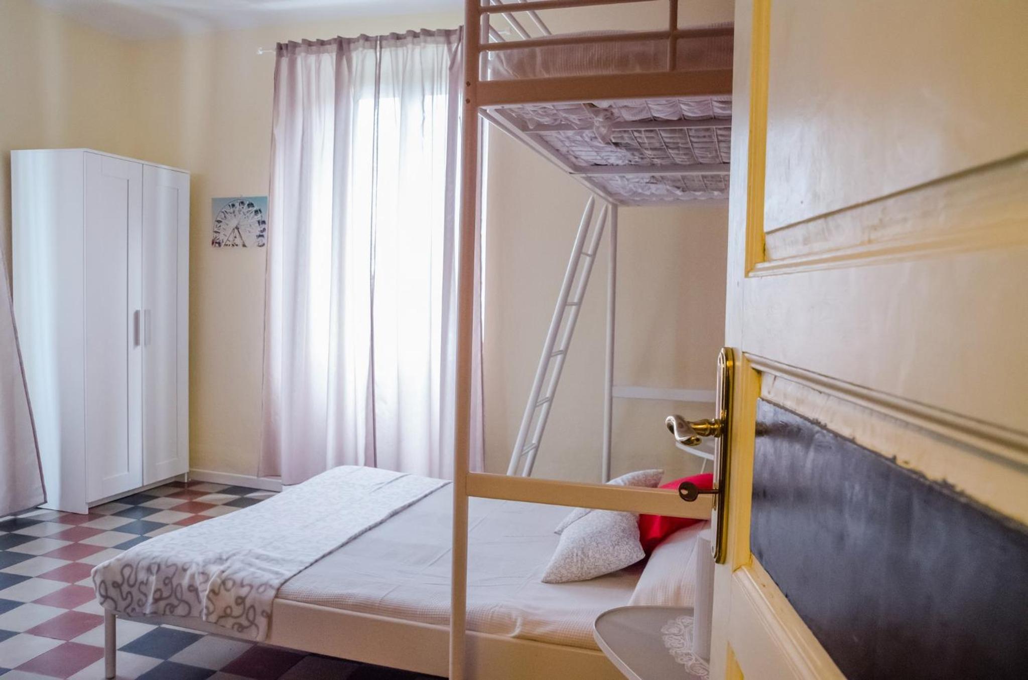 Classic Room - Photo 1