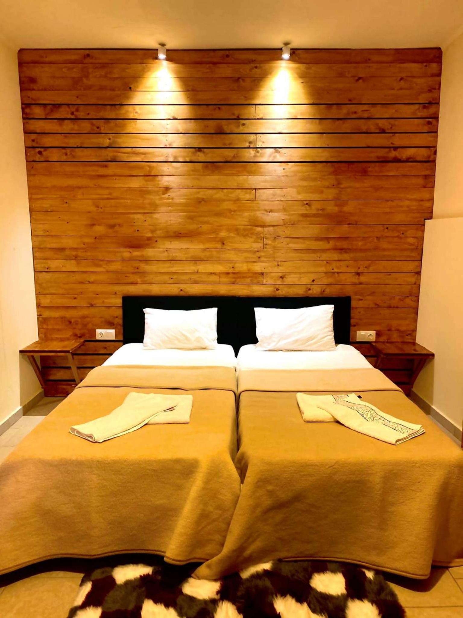 Budget Twin Room - Photo 1