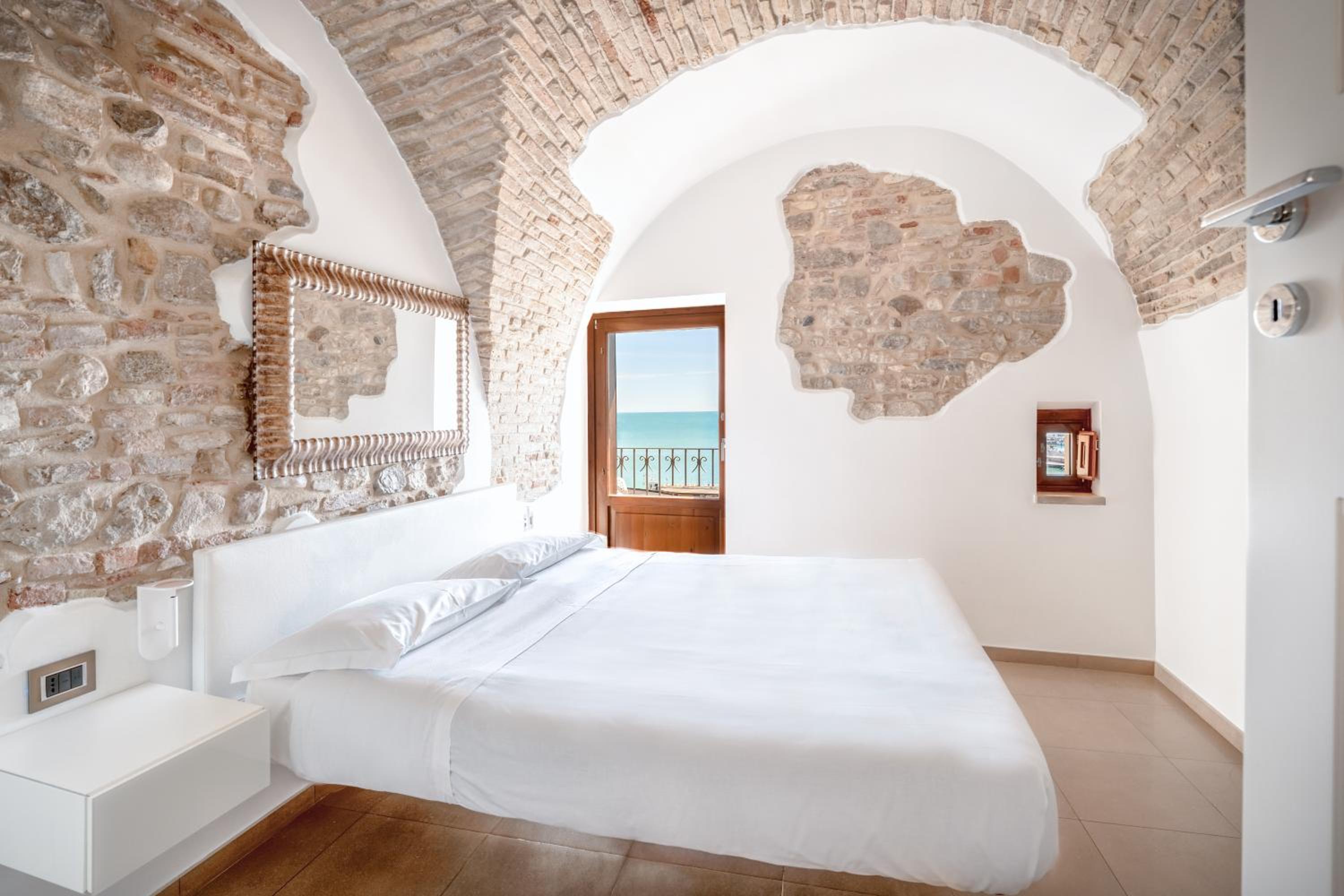 Luxury Double Room - Separate Building photo 1