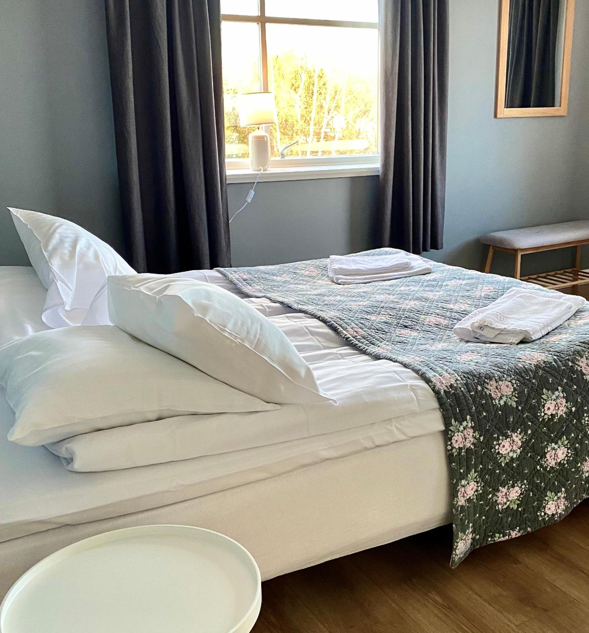 Double or Twin Room - Photo 2