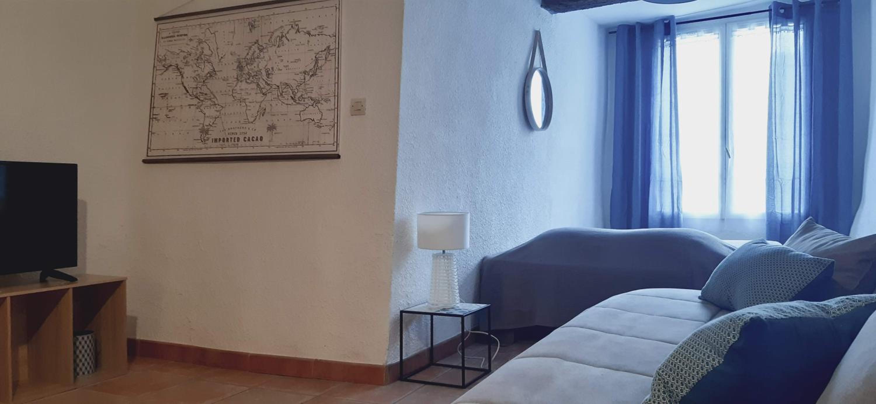 Apartment photo 2