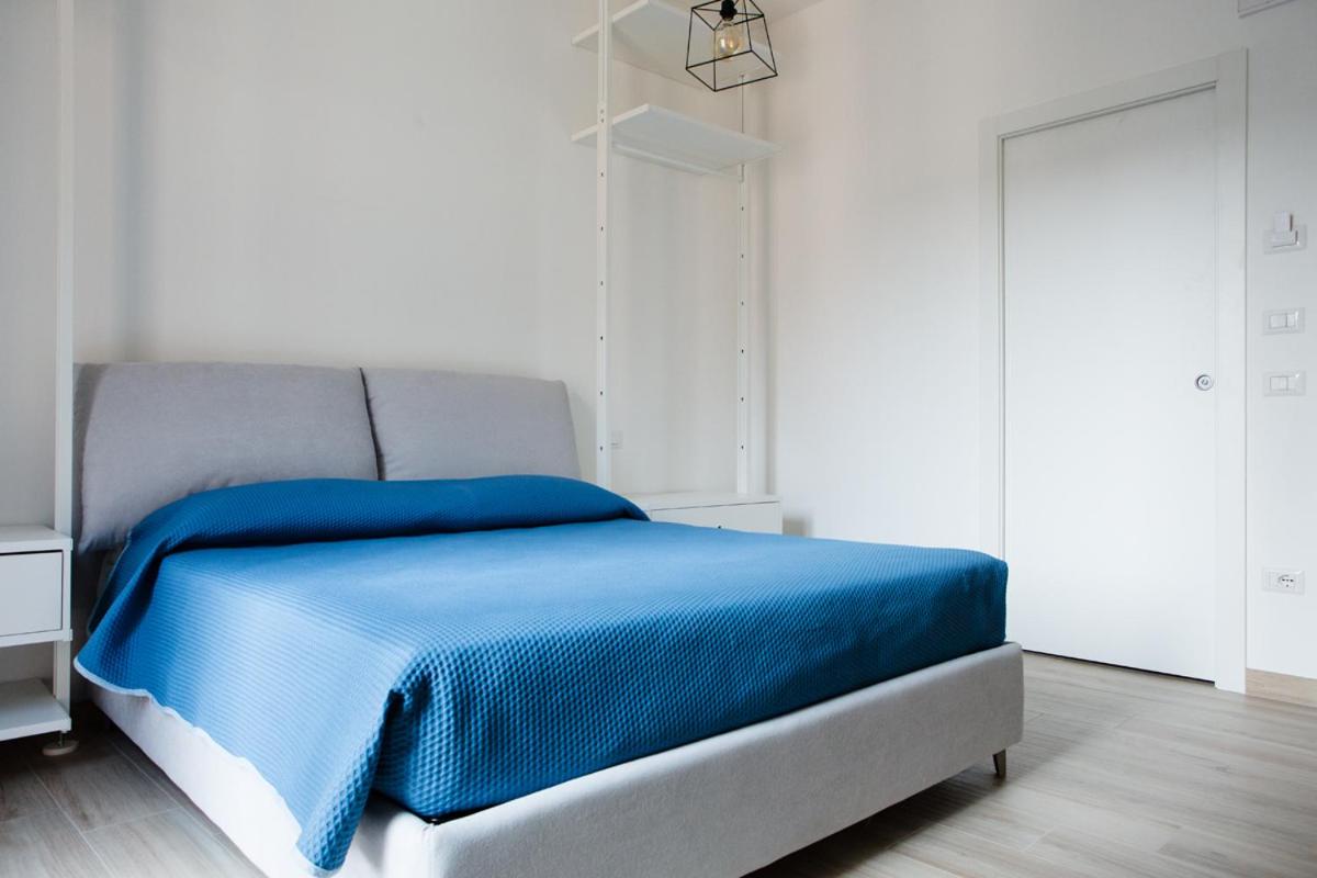 Double Room with Private Bathroom - Photo 18