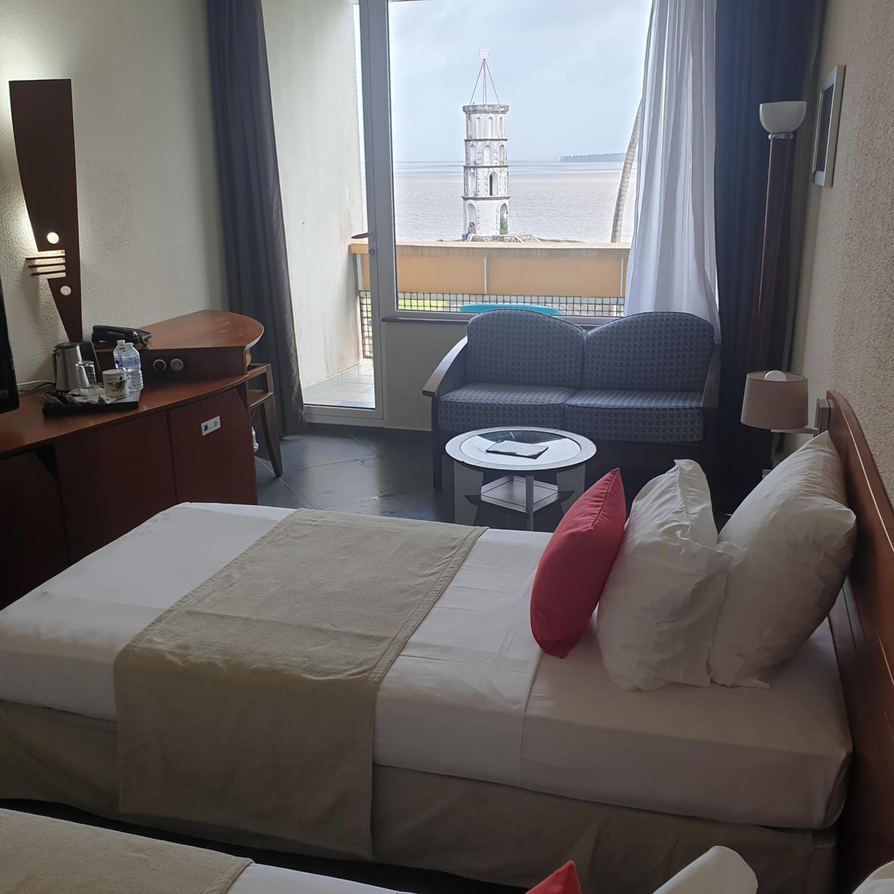 Twin Room with Sea View - Photo 4