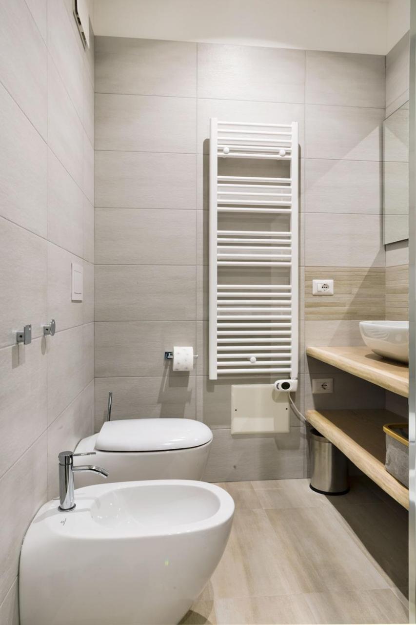 Double Room with Private Bathroom - Photo 23