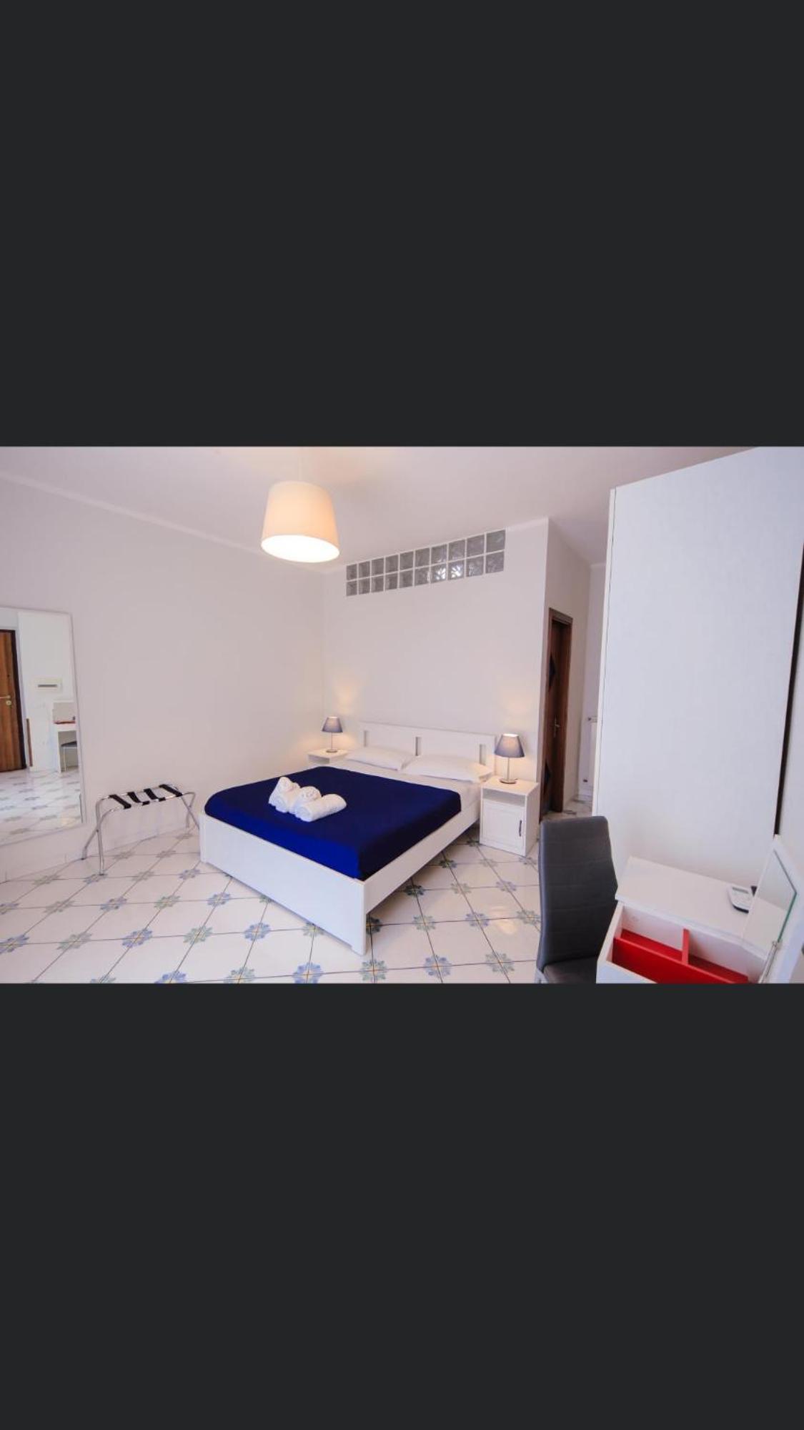 Double Room with Balcony and Sea View photo 1