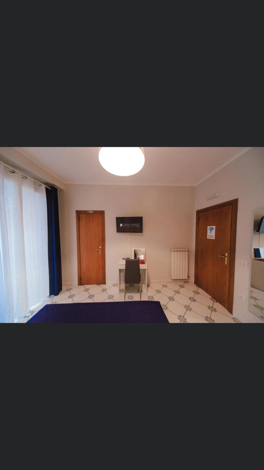 Deluxe Double Room with Balcony photo 3