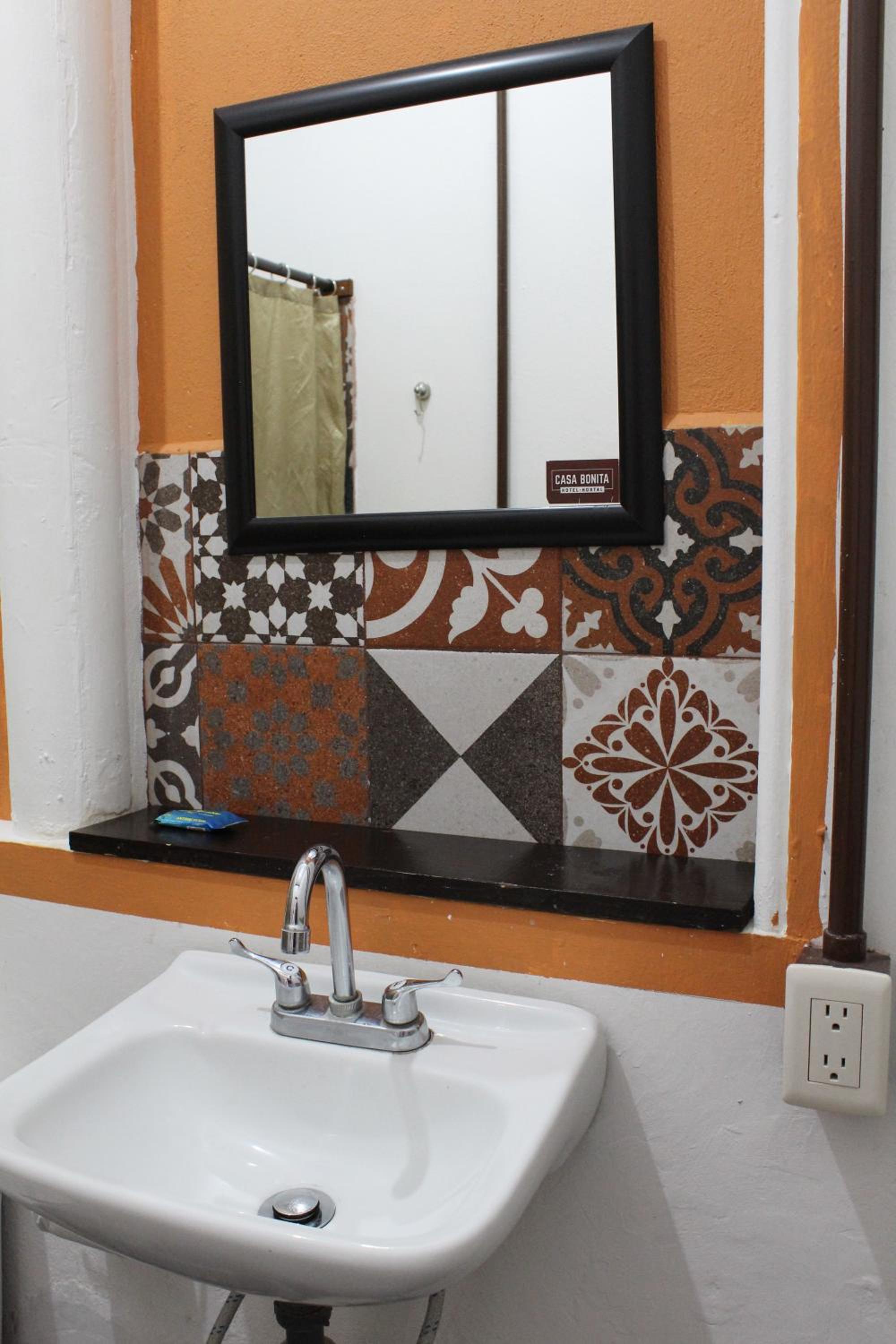 Family Room - Photo 4