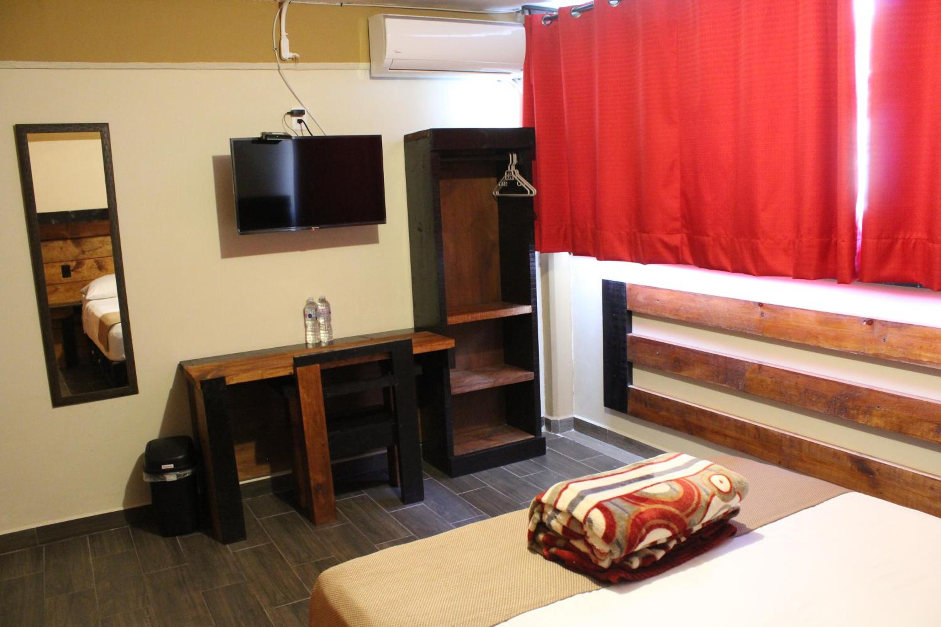 Double Room - Photo 6