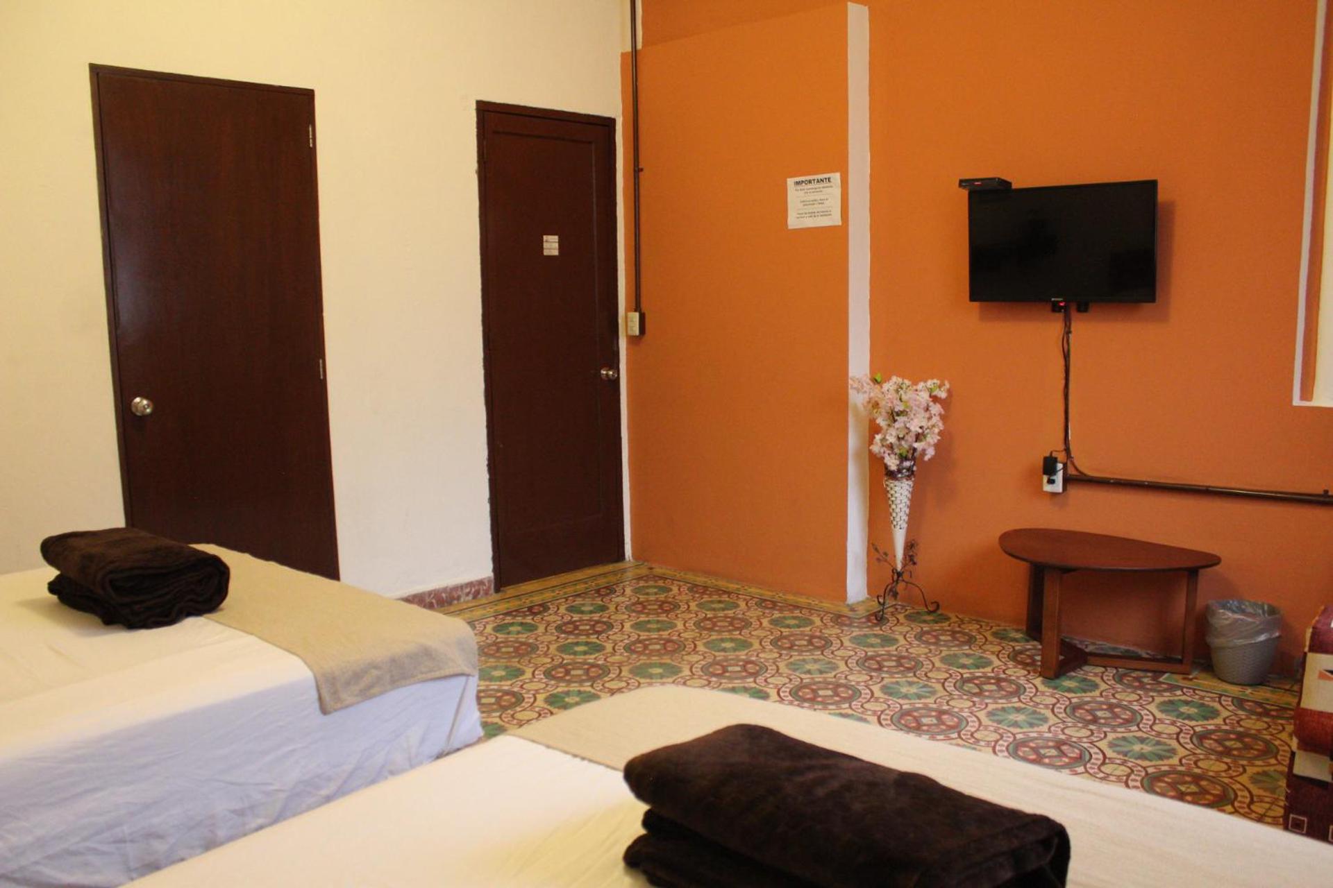 Family Double Room - Photo 7
