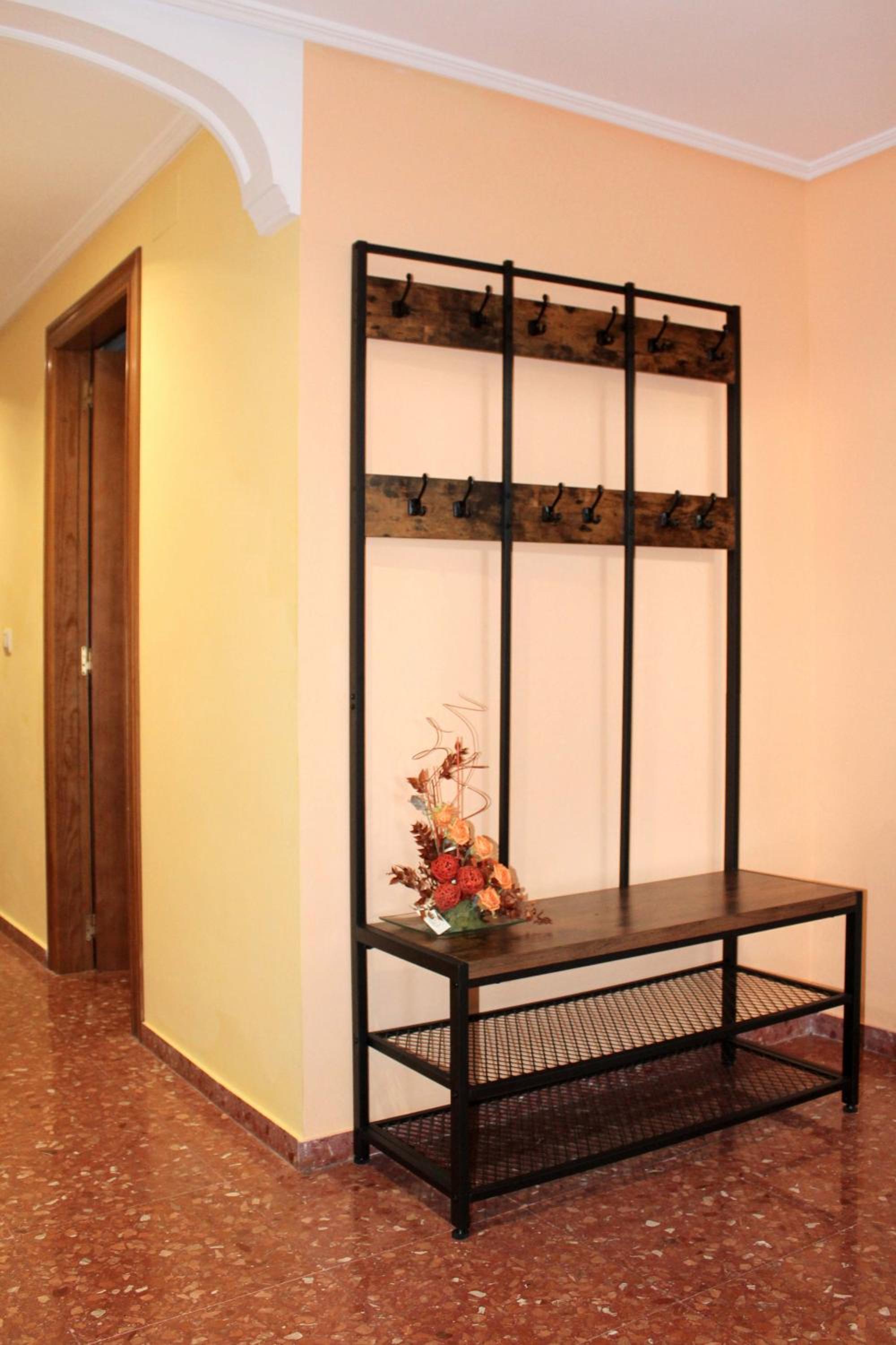 Apartment with Mountain View - Photo 11