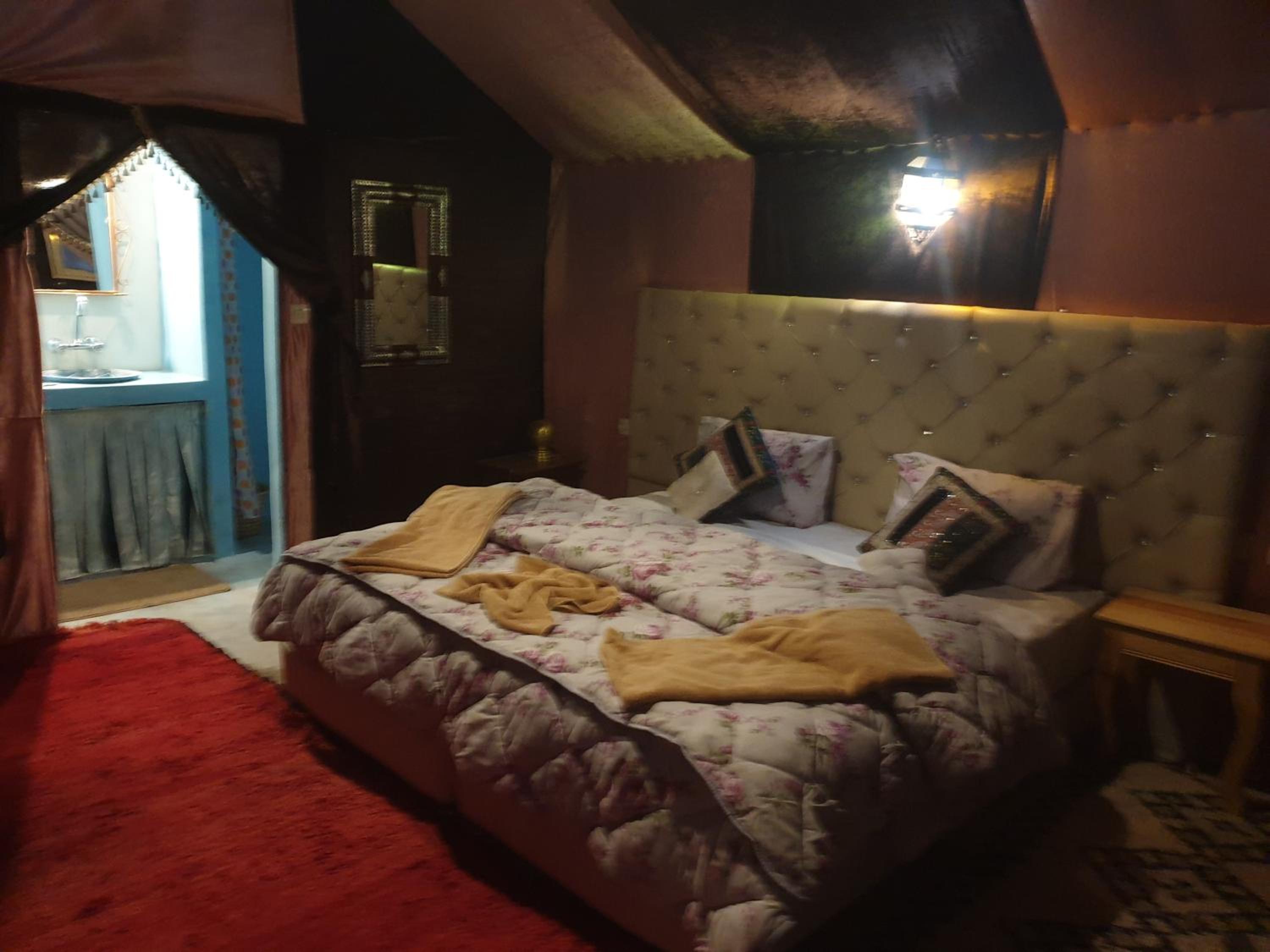Deluxe Double Tent - Photo 12