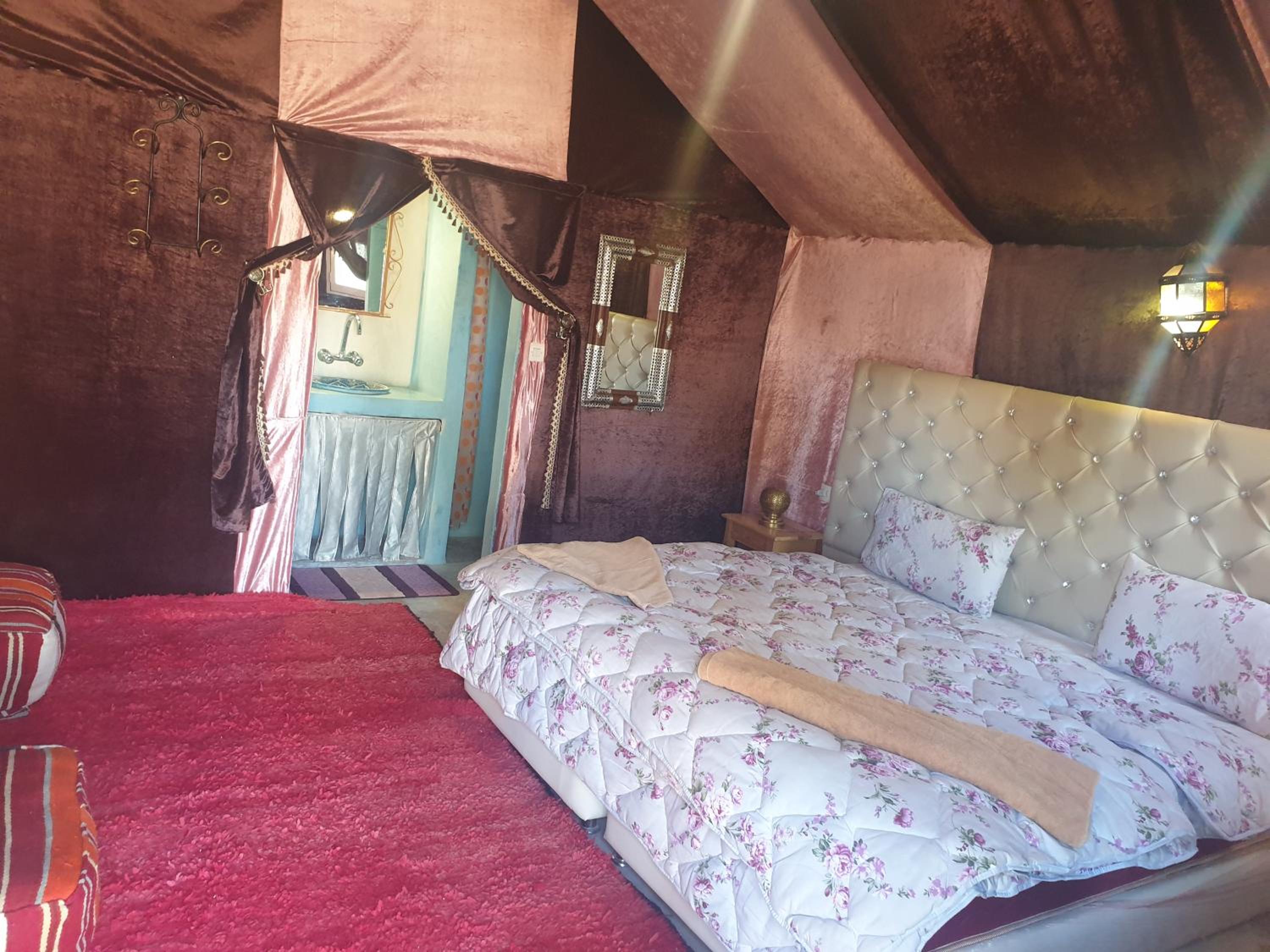 Deluxe Double Tent - Photo 14