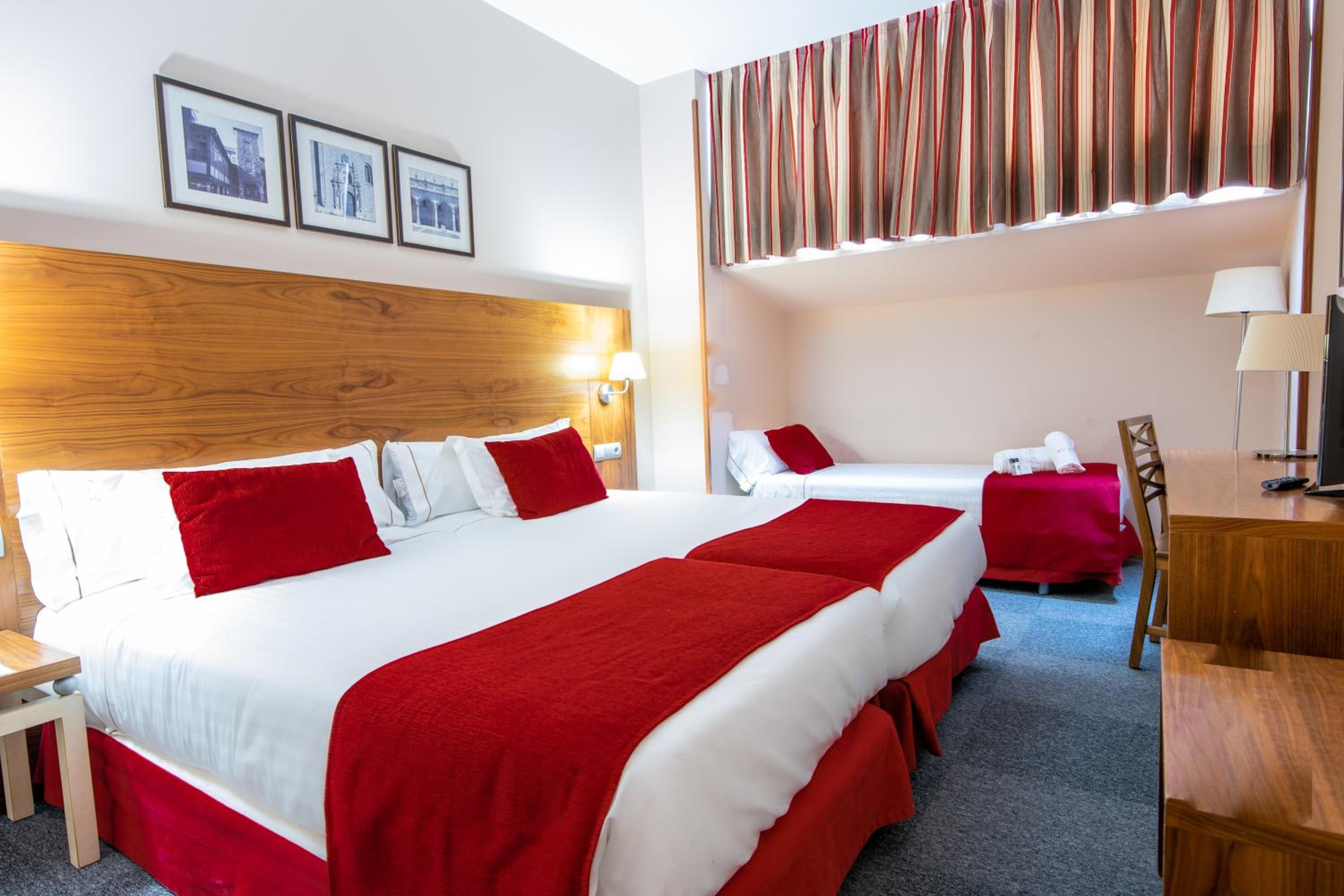 Triple Room - Photo 6