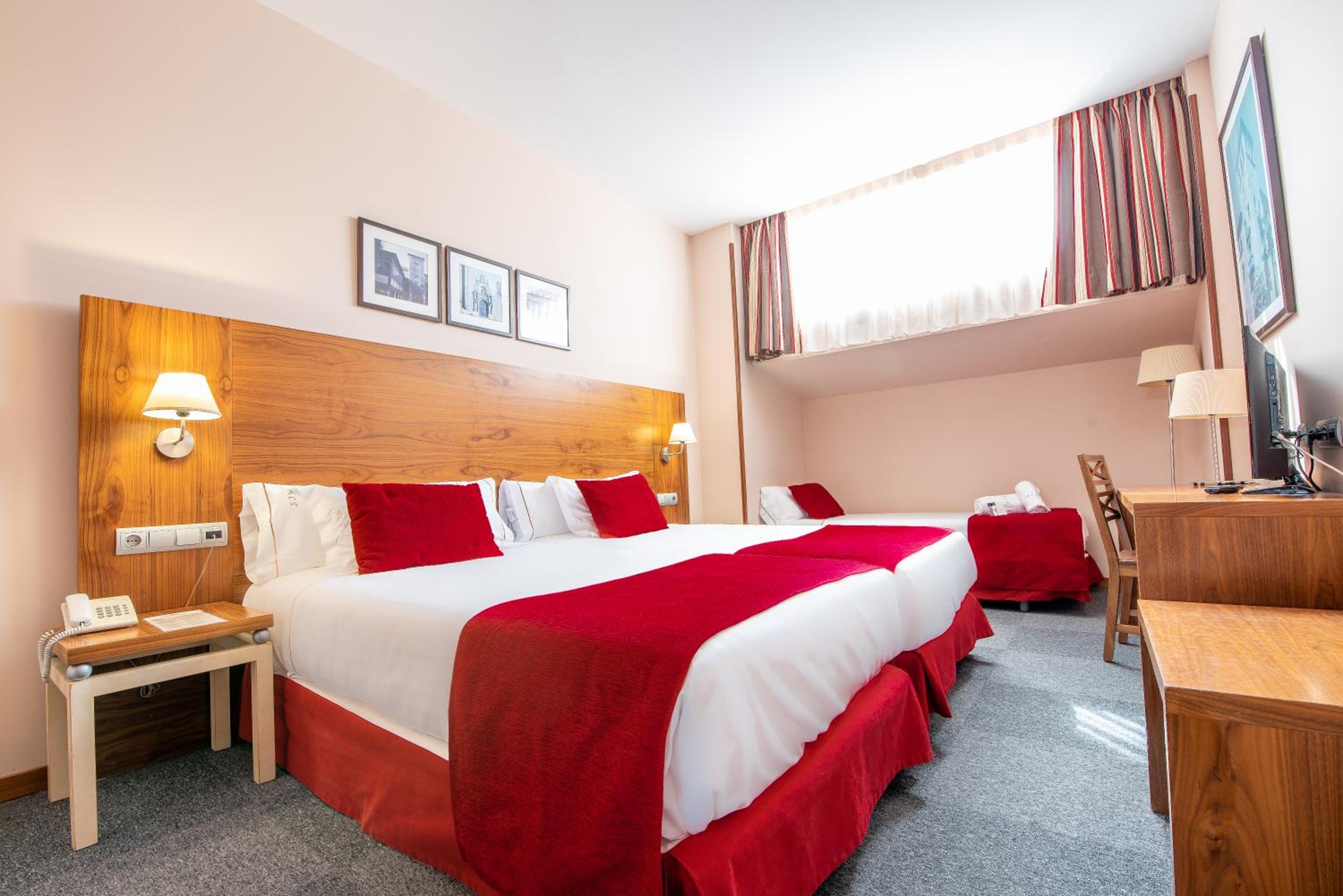 Triple Room - Photo 1