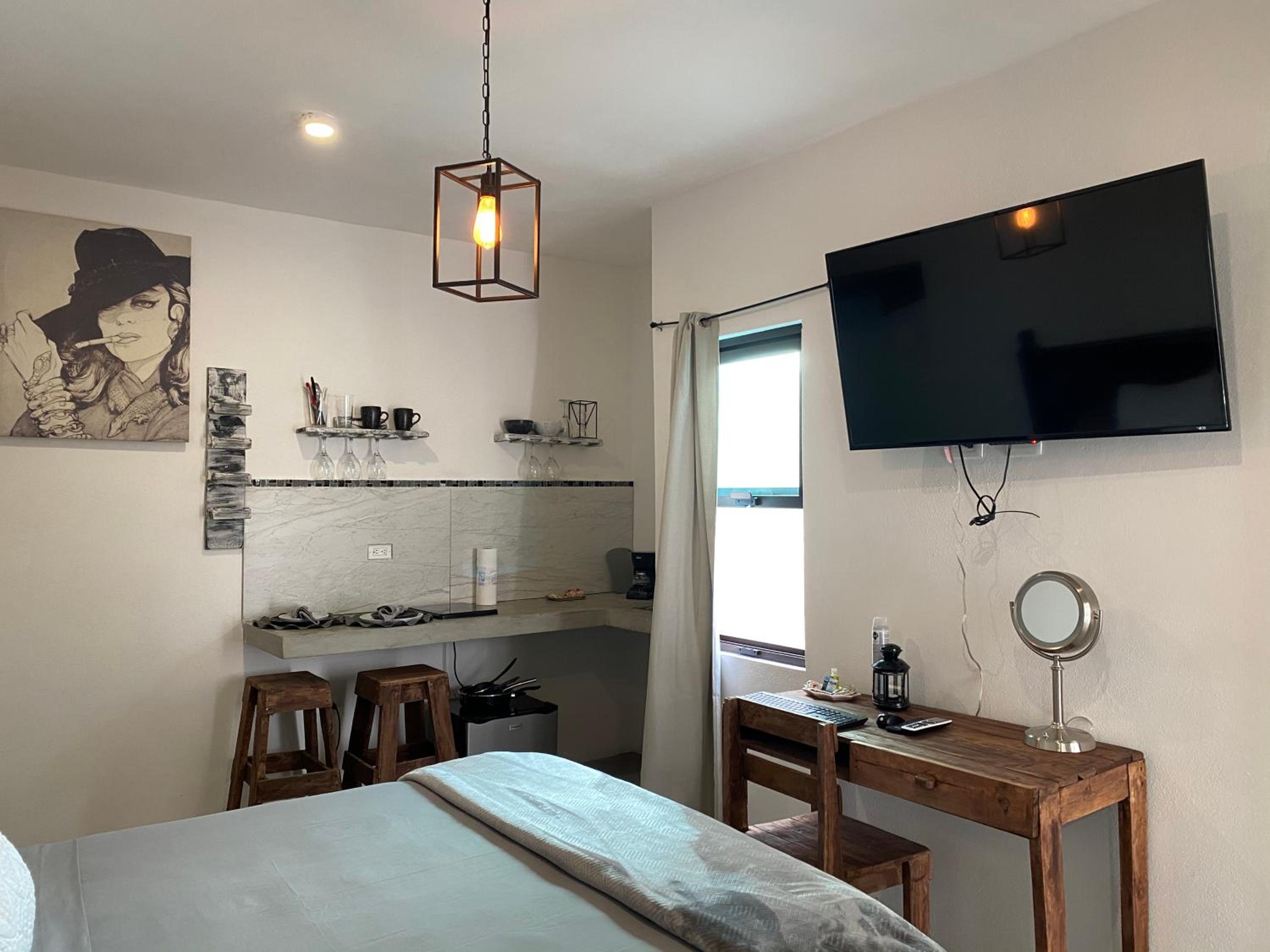 One-Bedroom Apartment - Photo 7