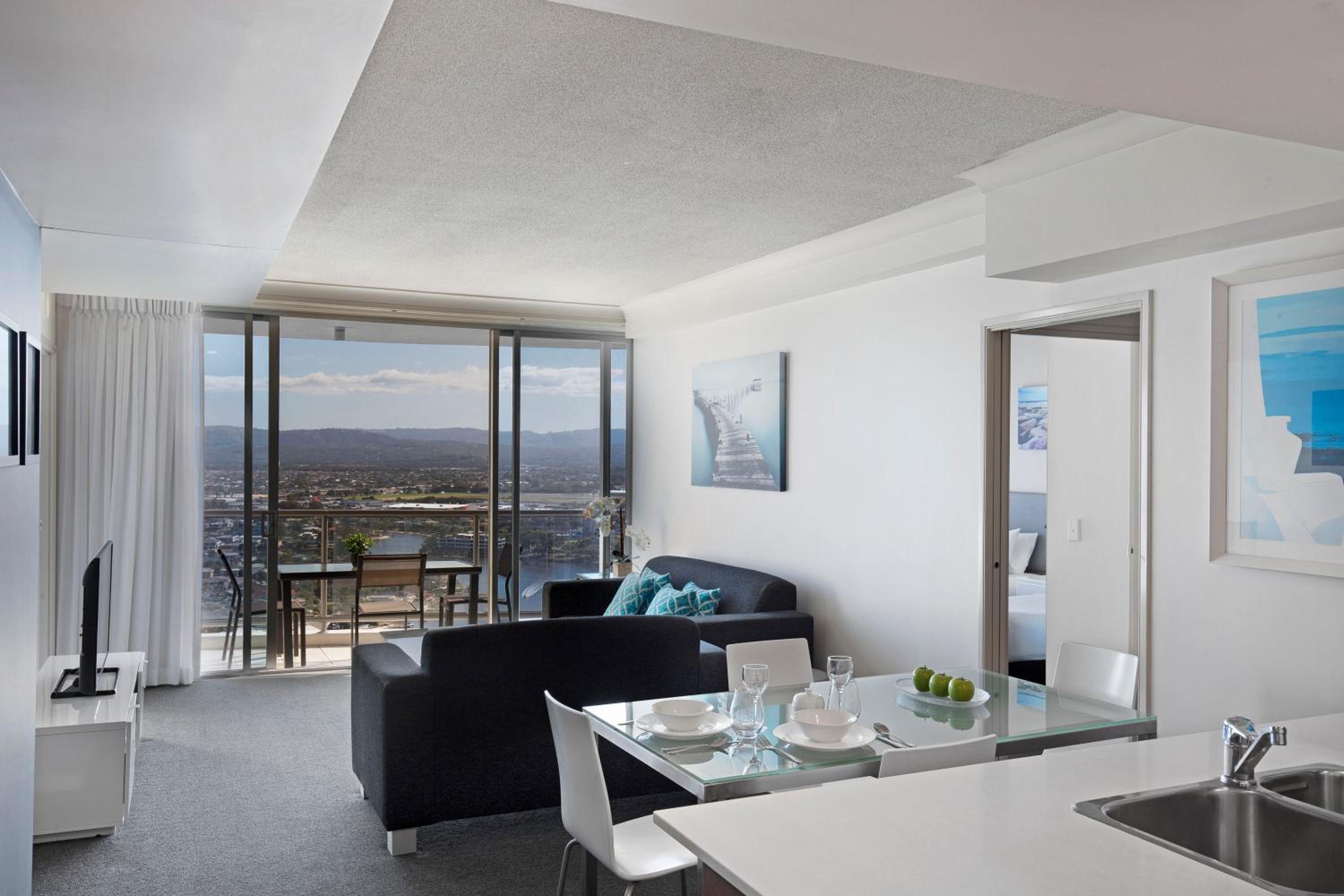 One-Bedroom Apartment - Photo 1