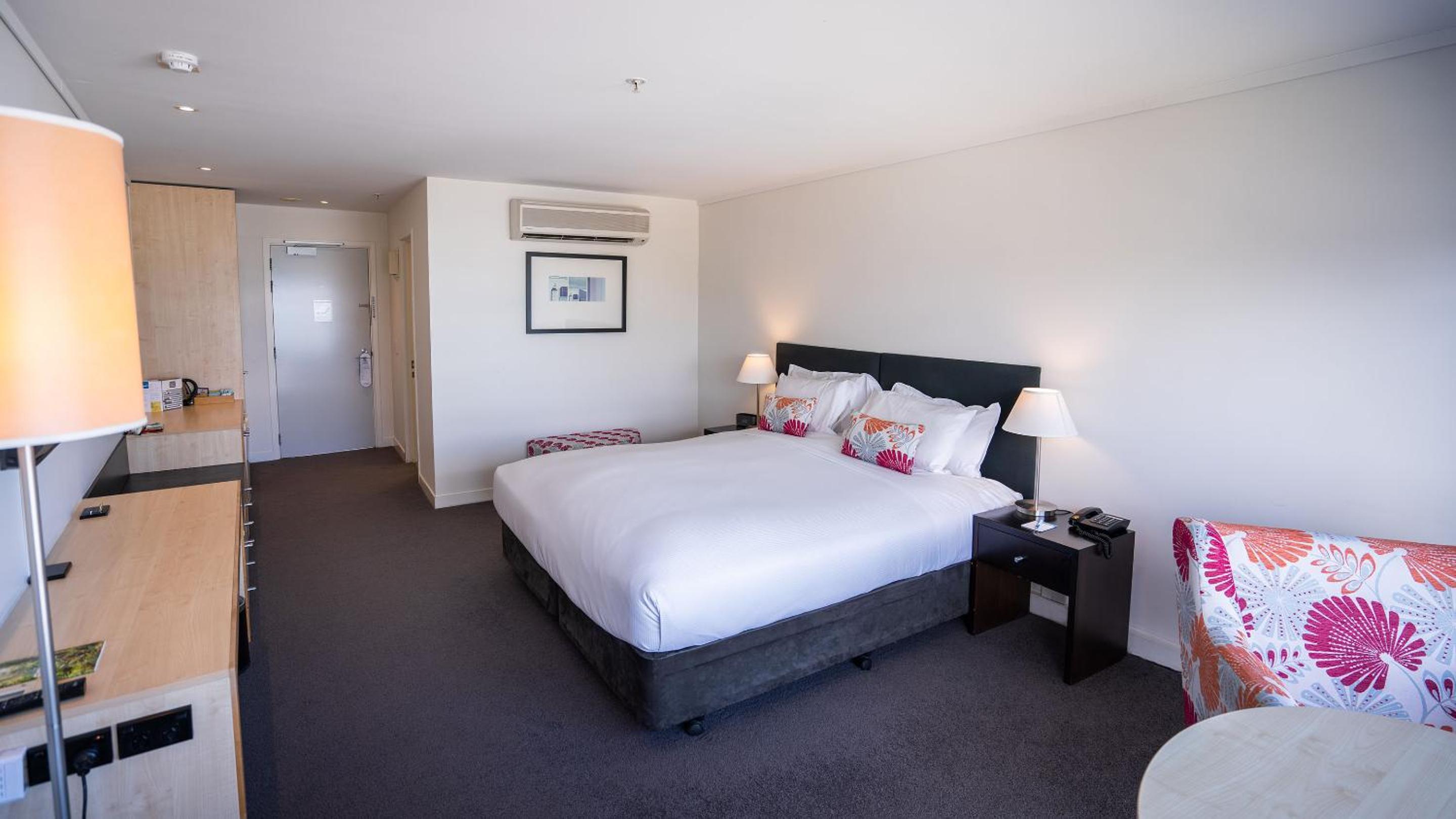 Superior King Room - Photo 1
