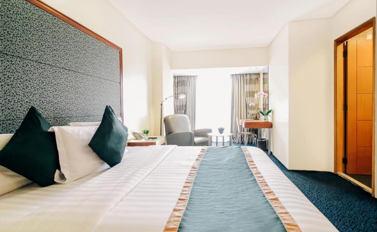 One-Bedroom Suite - Photo 16