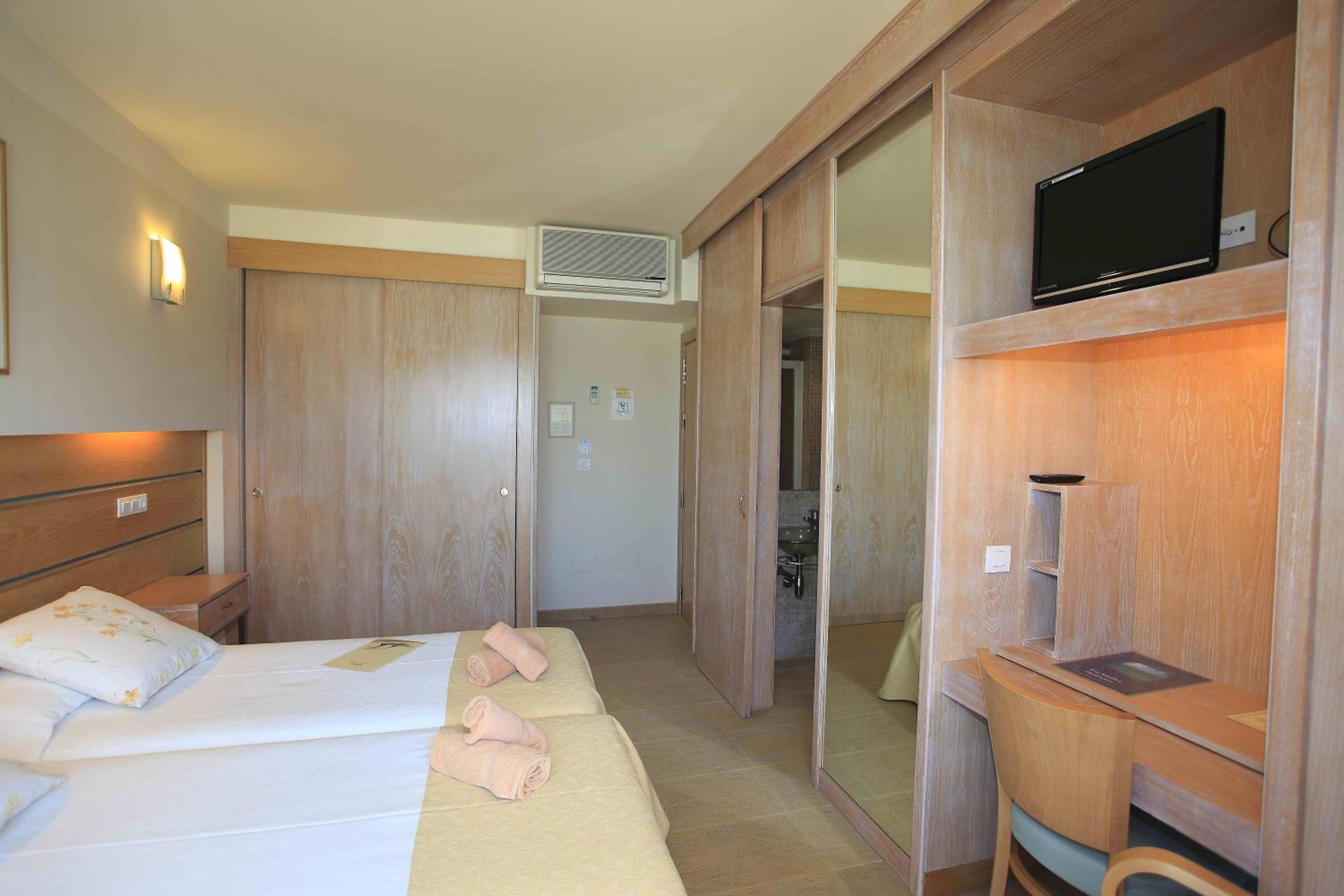 Double Room with Sea View photo 2