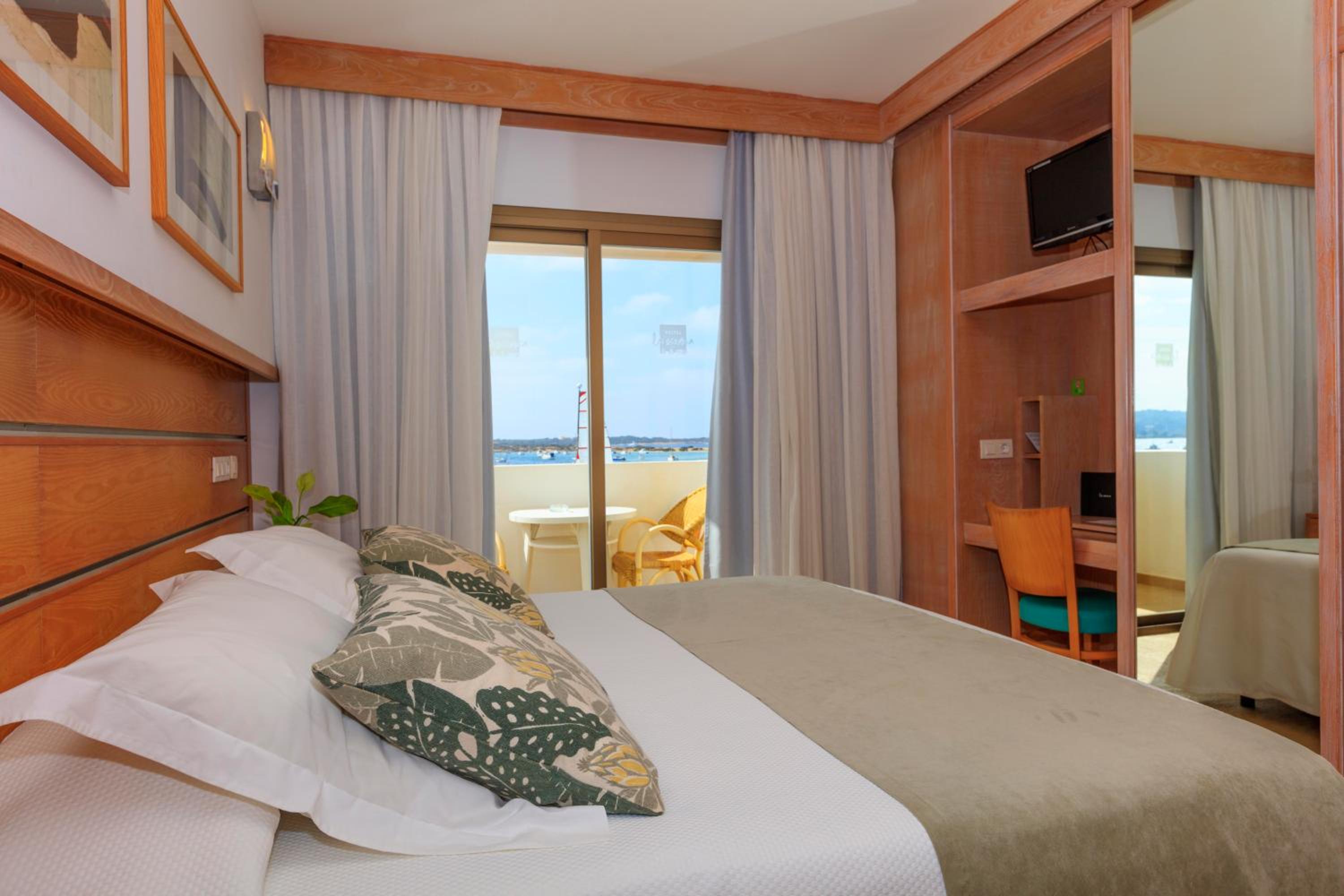 Double Room with Sea View photo 3