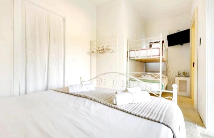 Double Room with Extra Bed photo 3