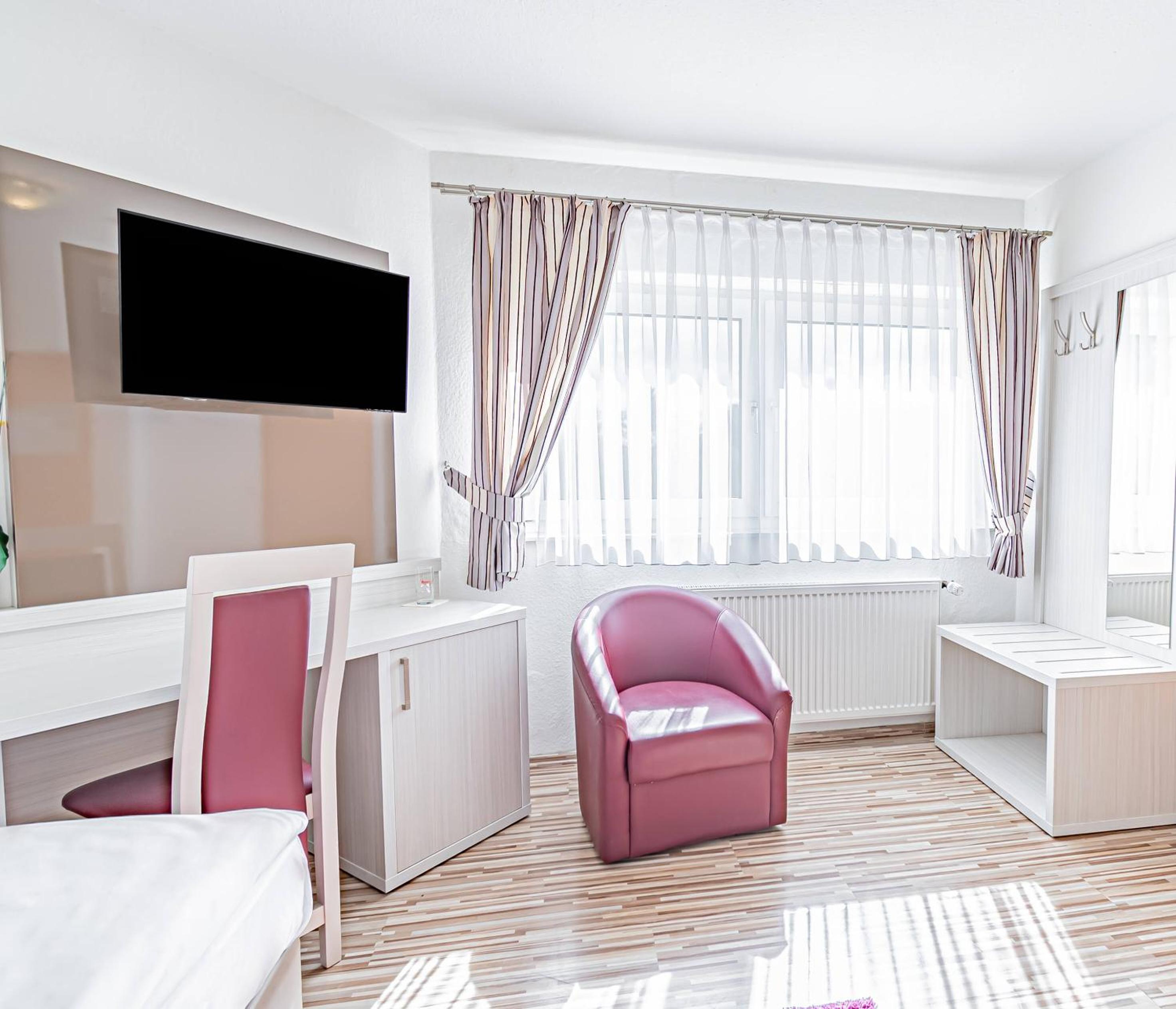 Single Room photo 3