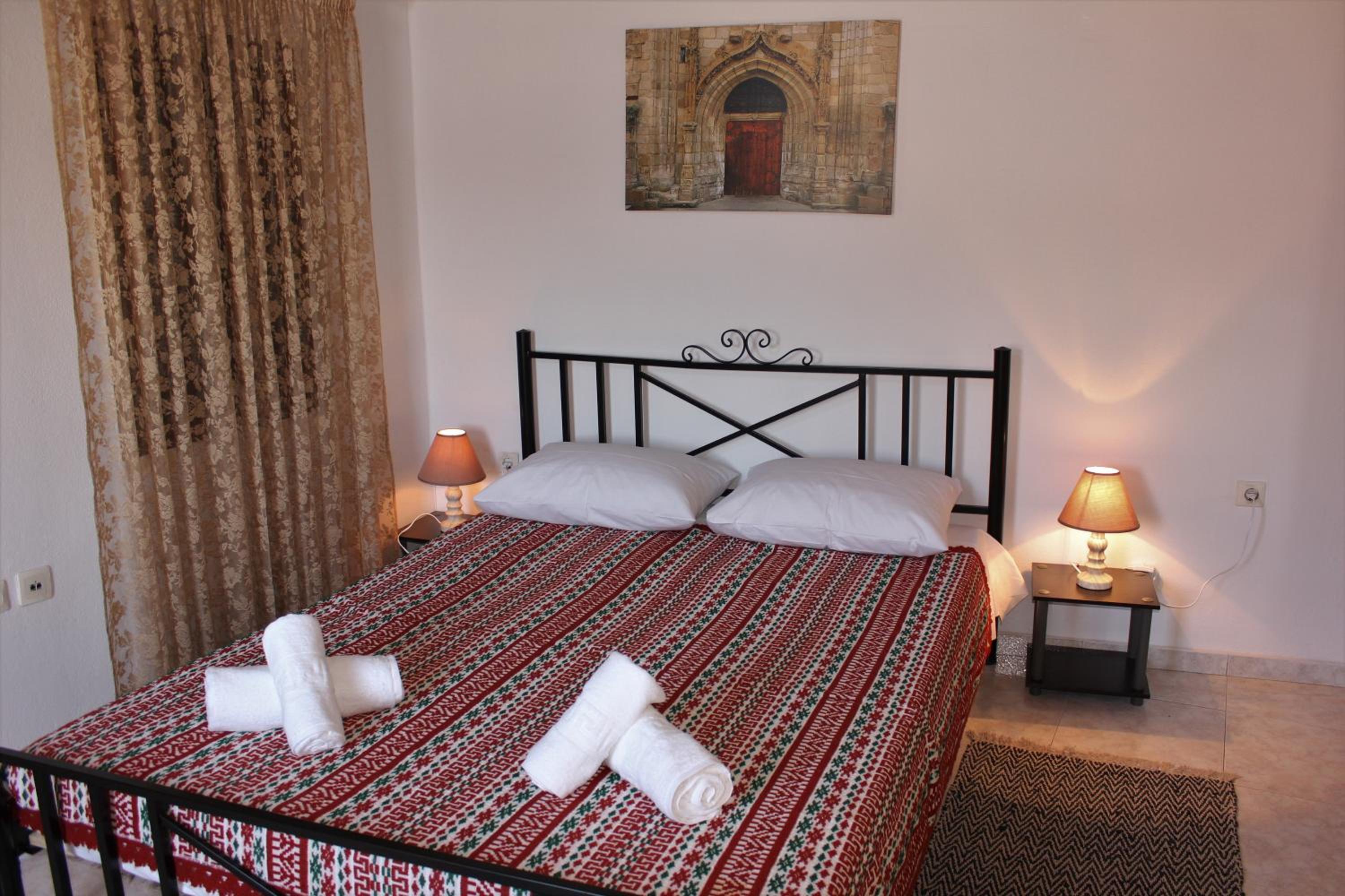 One-Bedroom Apartment - Photo 6