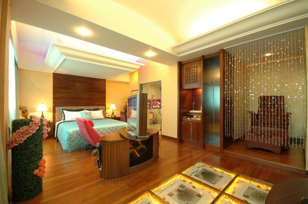 Standard Double Room photo 2