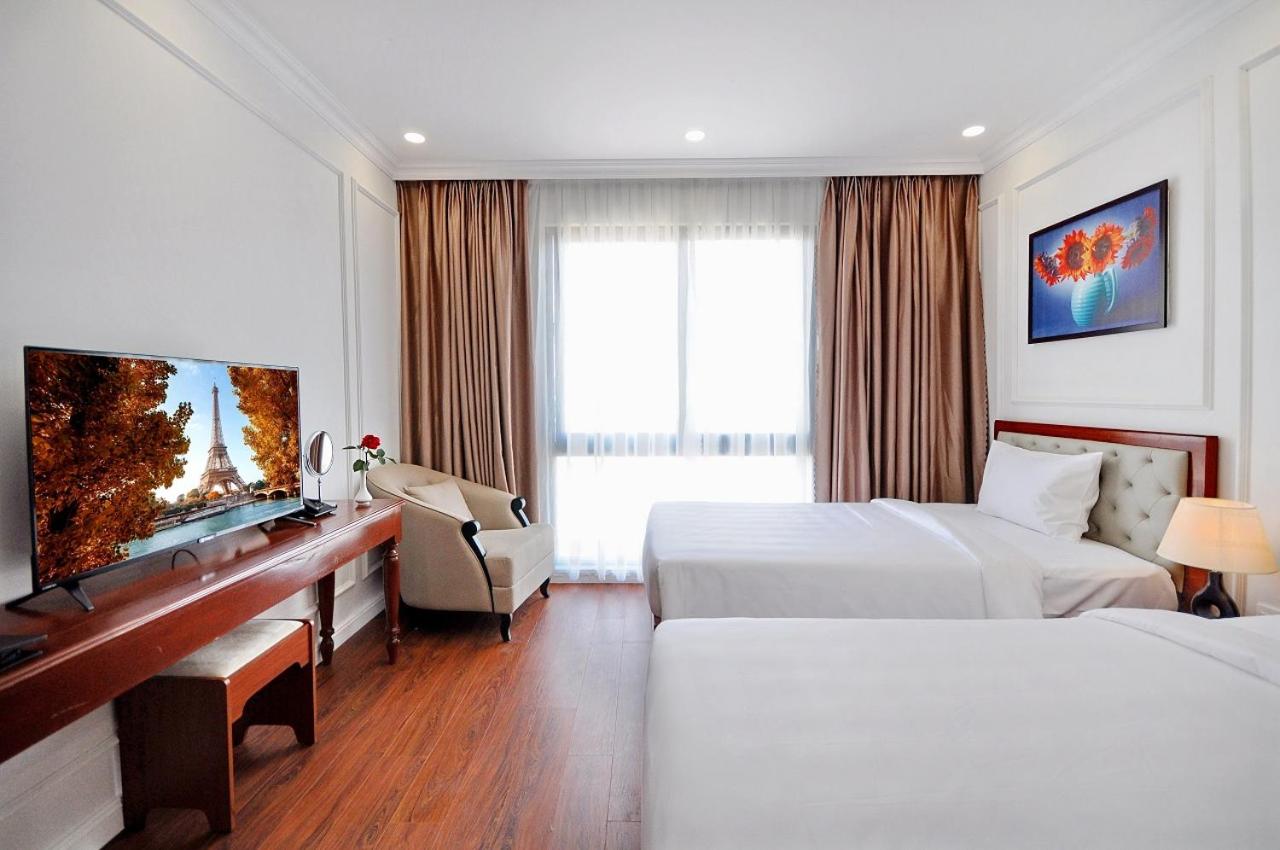 Deluxe Double or Twin Room with City View - Photo 37