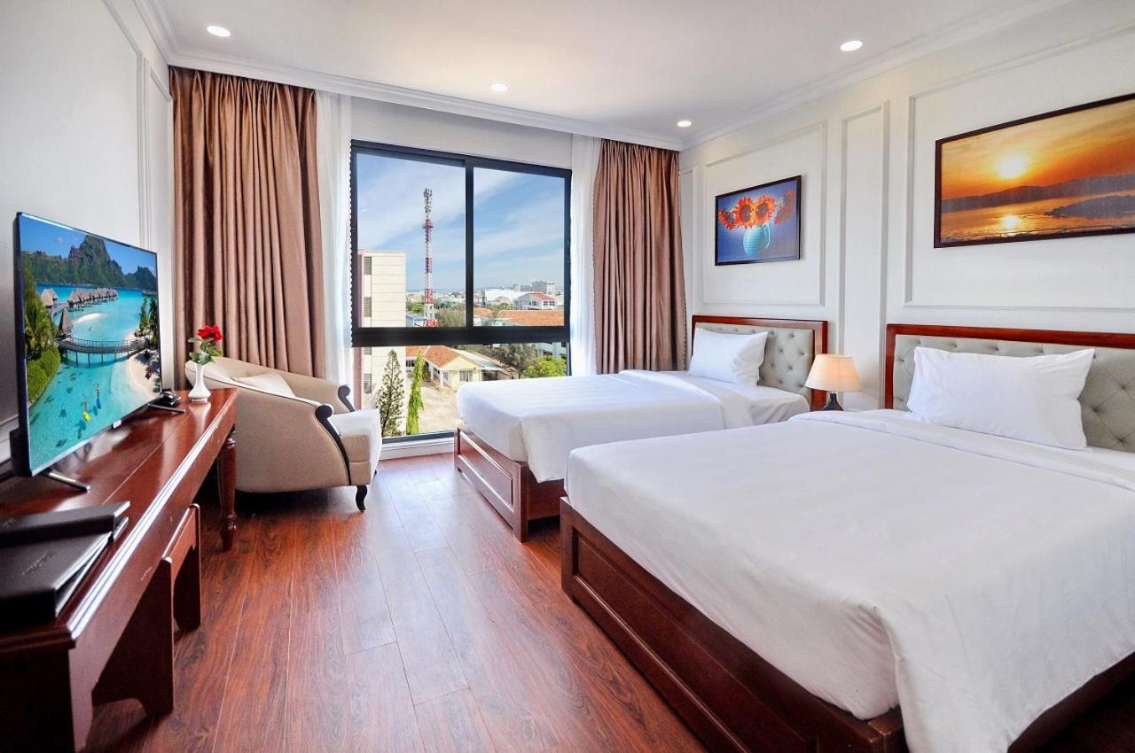 Deluxe Double or Twin Room with City View - Photo 33