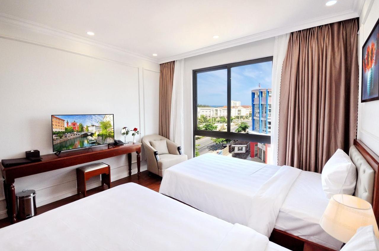 Deluxe Double or Twin Room with City View - Photo 2