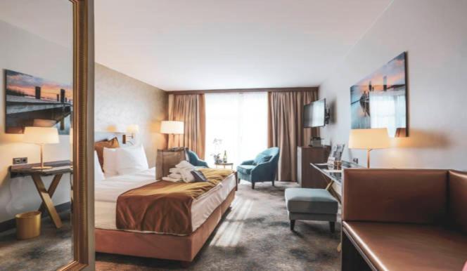 Deluxe Double or Twin Room - Photo 1