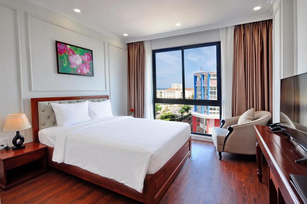 Deluxe Double or Twin Room with City View - Photo 19
