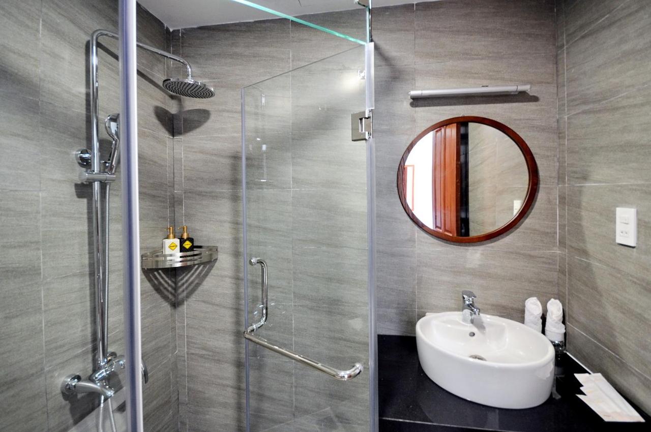Deluxe Double or Twin Room with City View - Photo 15