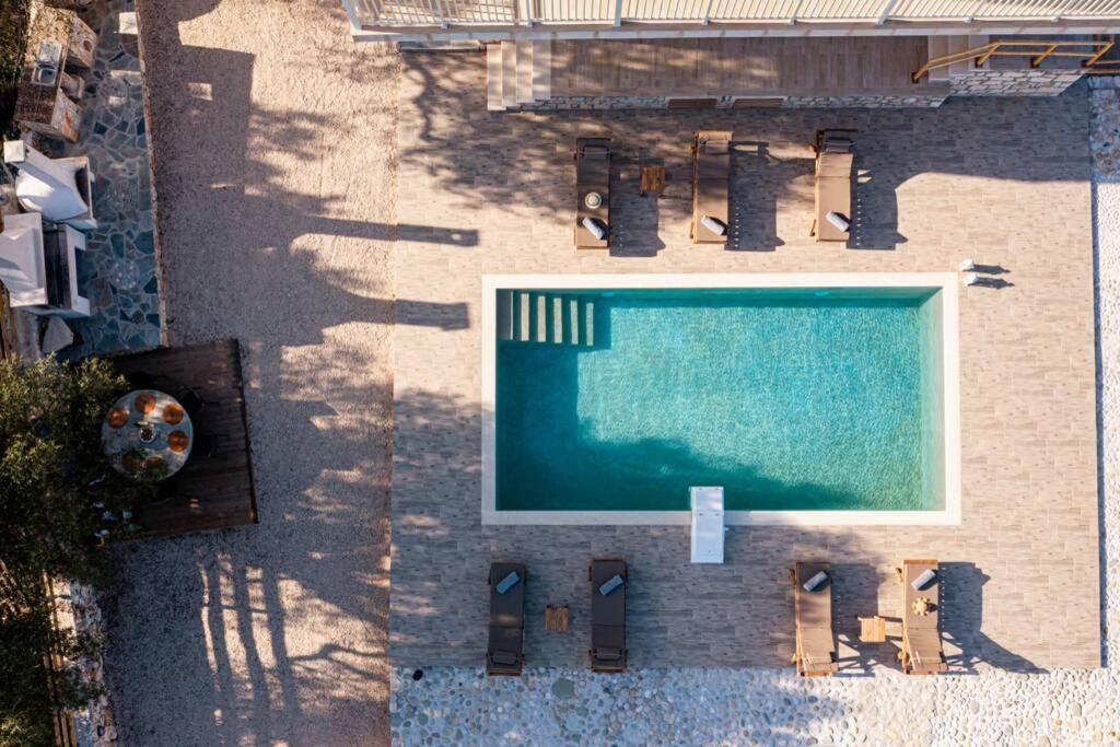 Villa with Private Pool photo 2