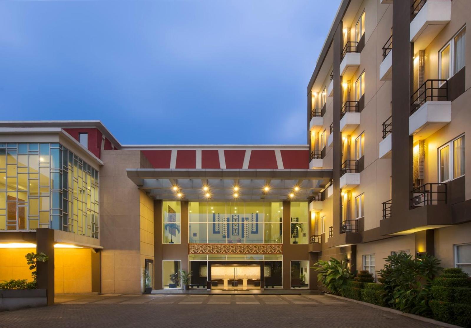 Staycation Offer - Superior Twin Room - Photo 3