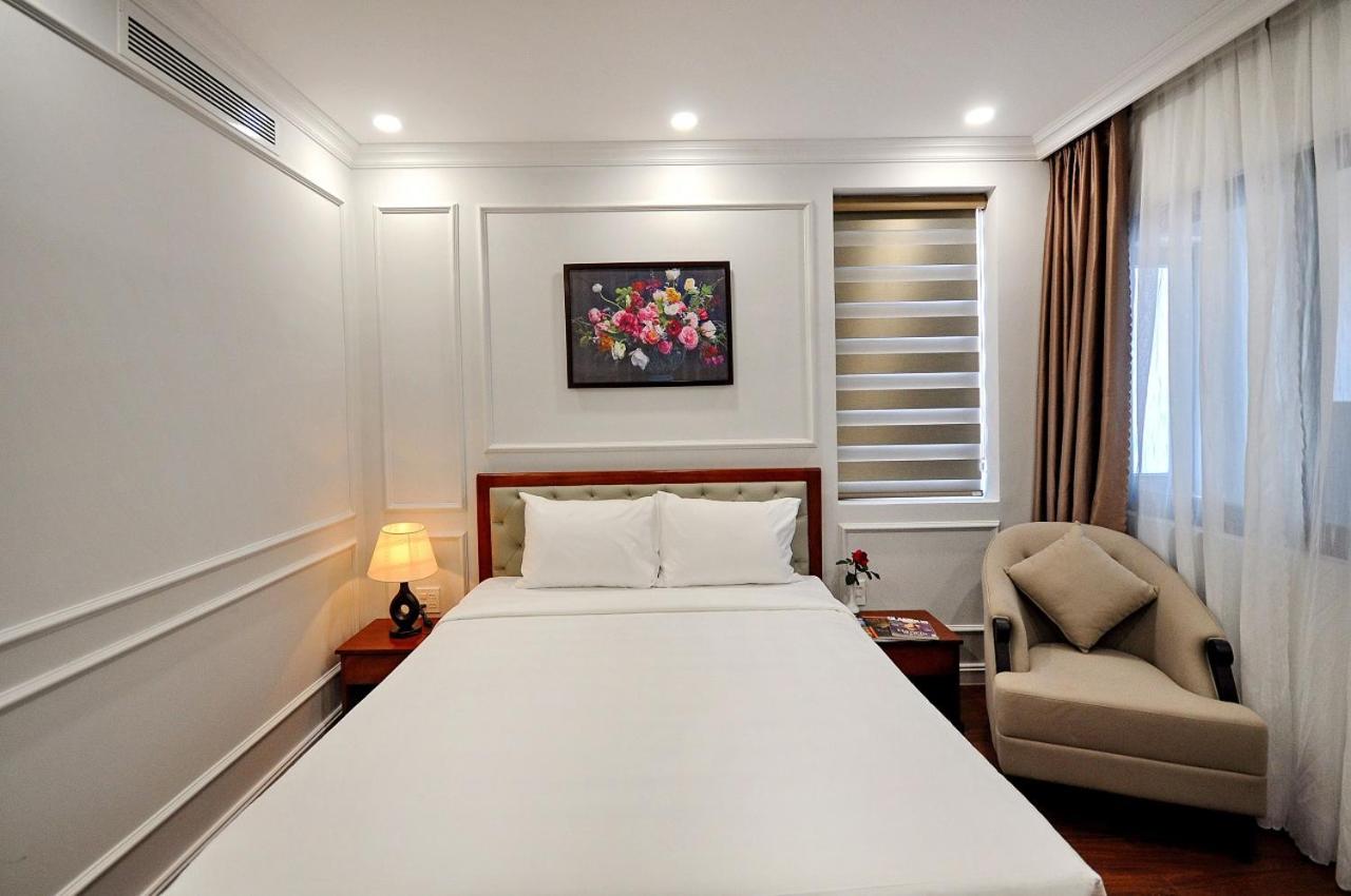 Deluxe Double or Twin Room with City View - Photo 9