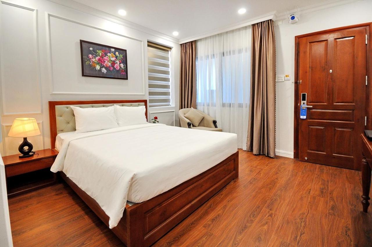 Deluxe Double or Twin Room with City View - Photo 8