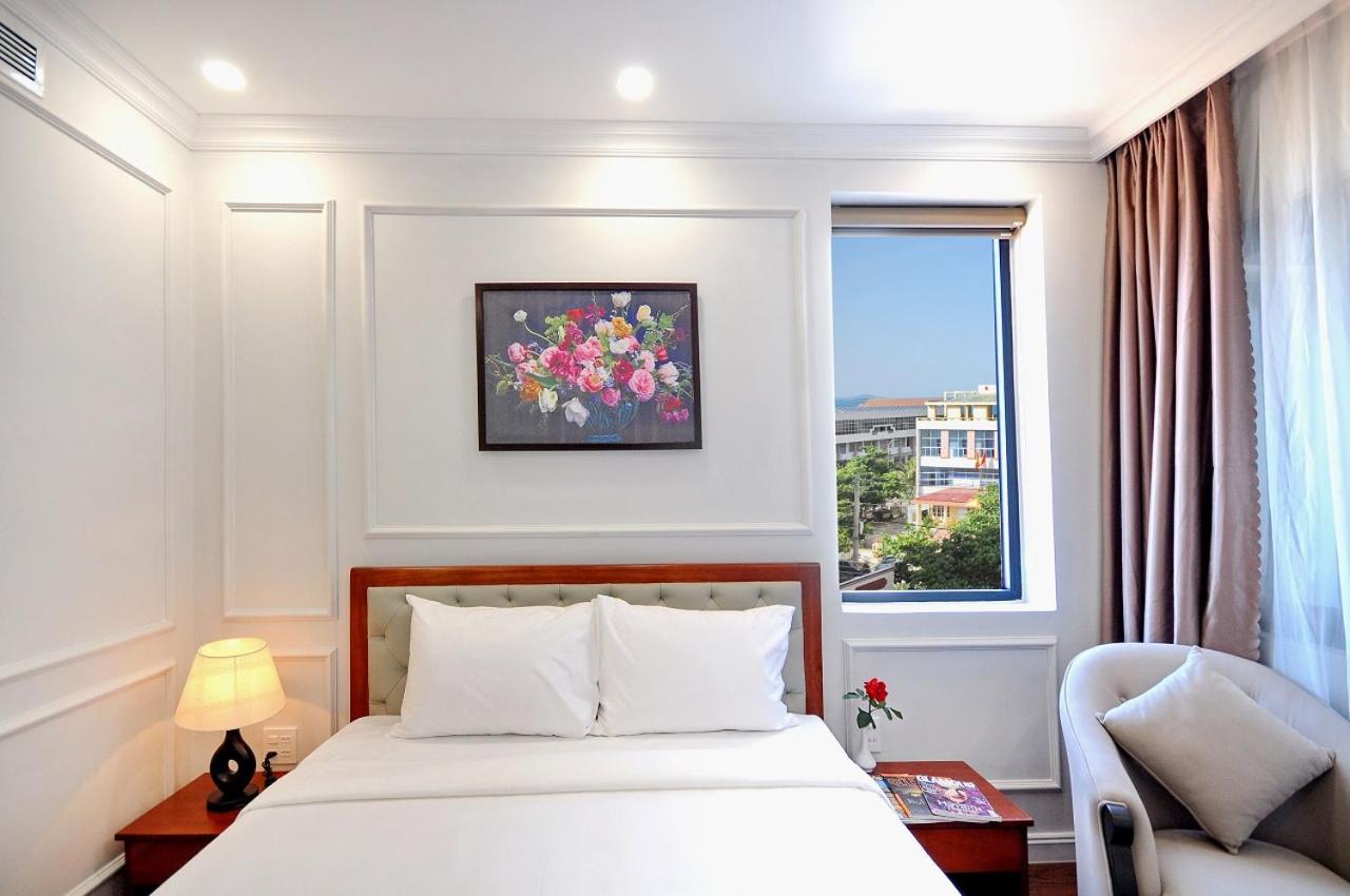 Deluxe Double or Twin Room with City View - Photo 5