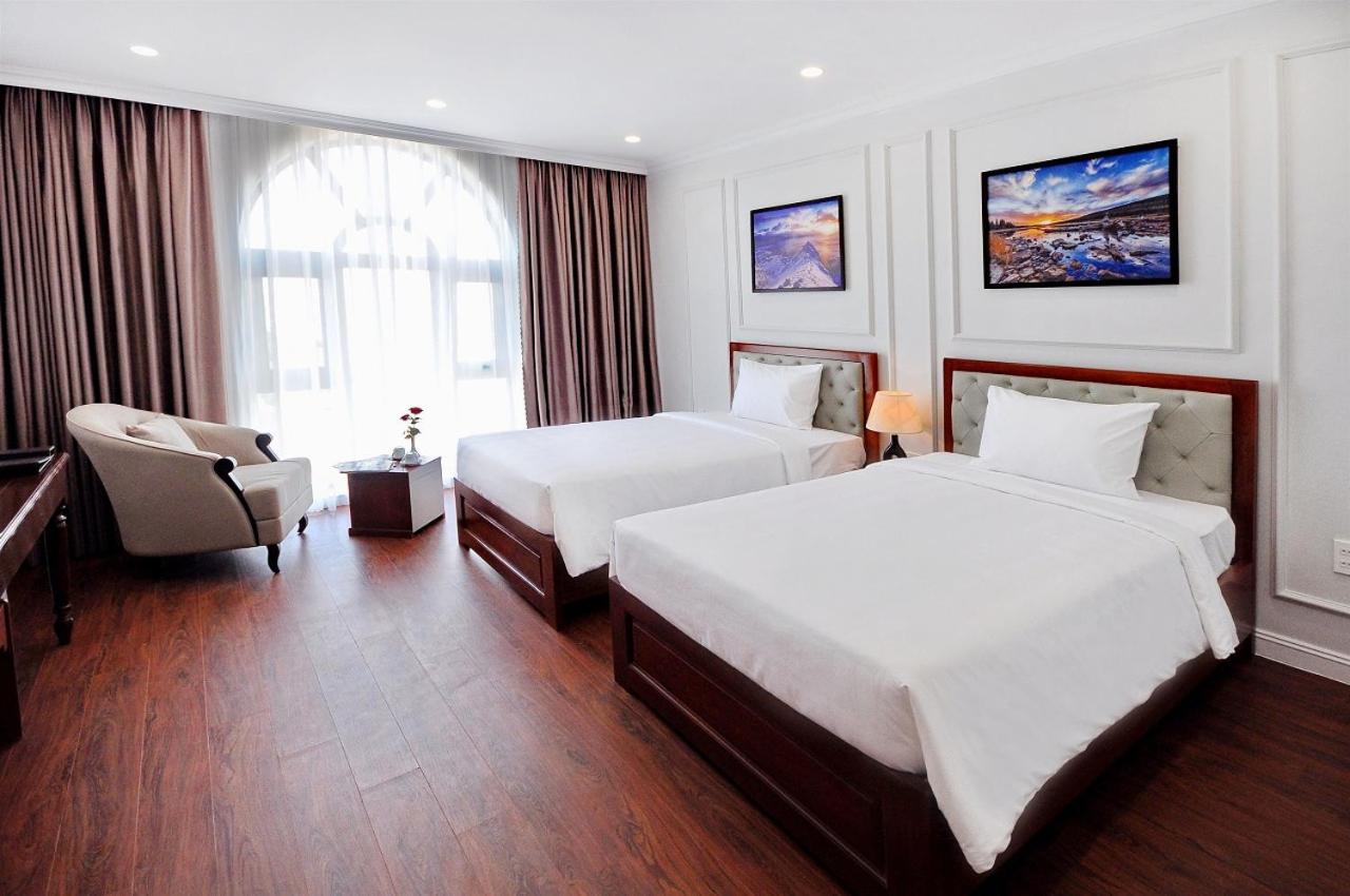 Deluxe Double or Twin Room with Sea View - Photo 1