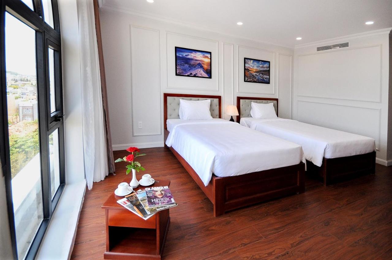 Deluxe Double or Twin Room with Sea View - Photo 22