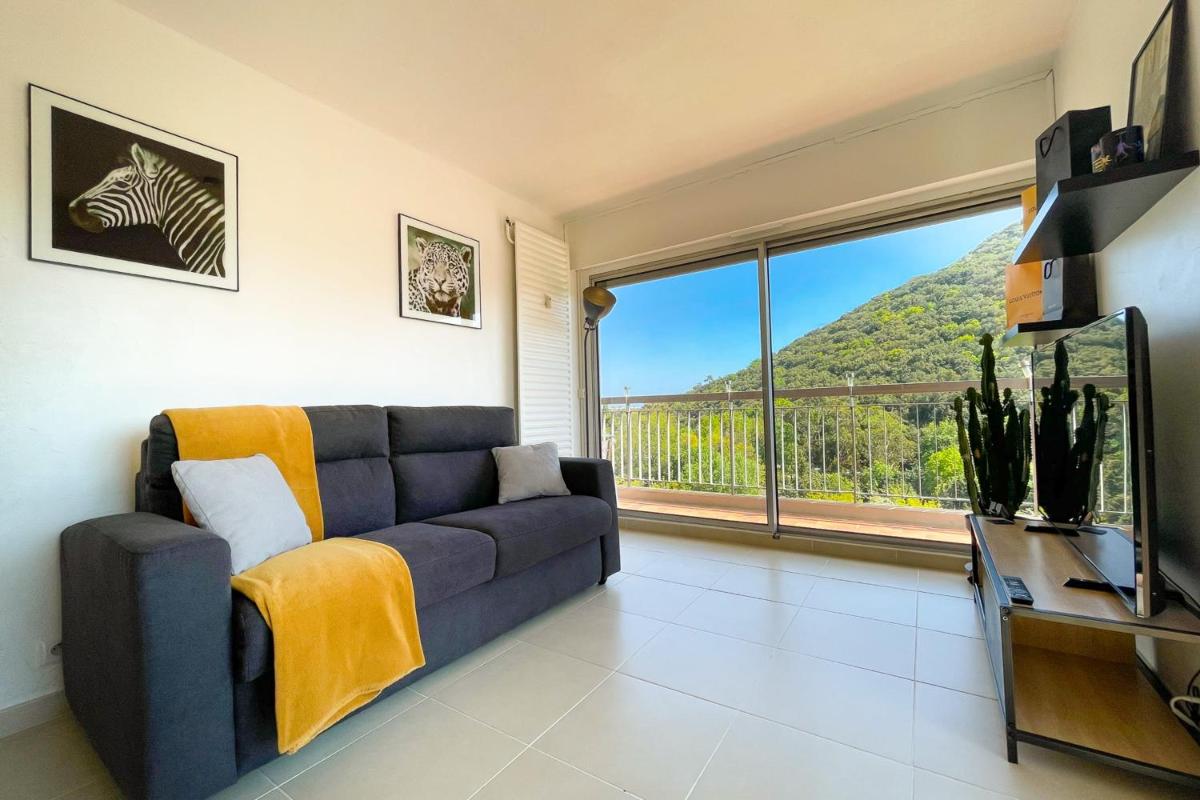 Apartment photo 1