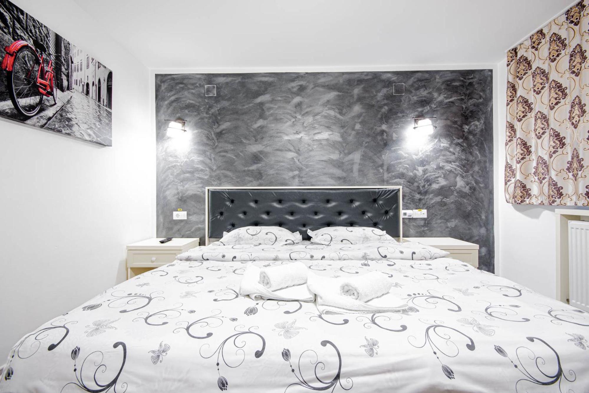 Superior King Room photo 2