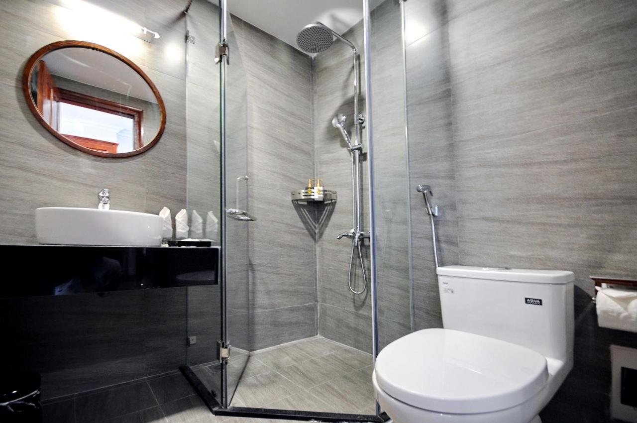 Deluxe Double or Twin Room with Sea View - Photo 16