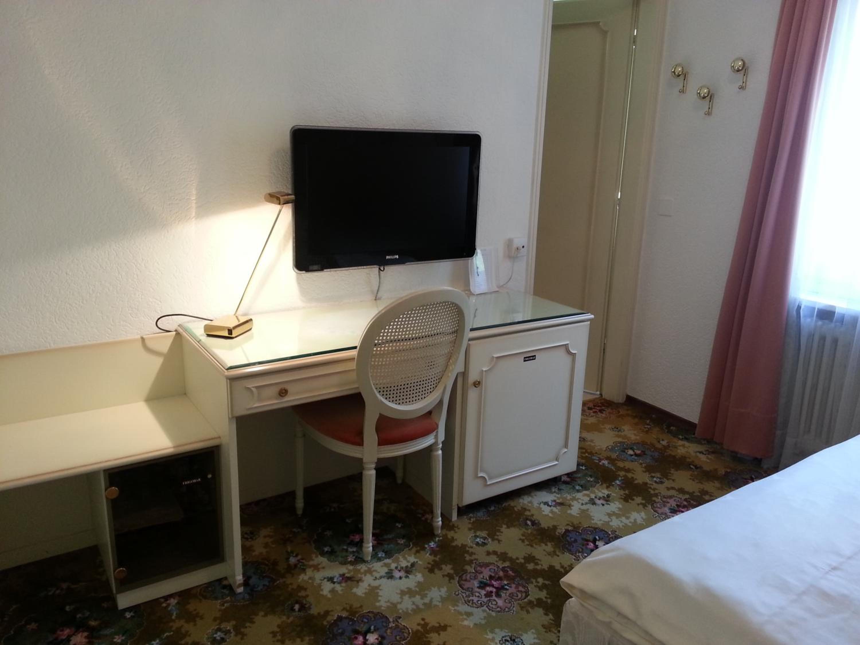 Economy Double Room - Photo 4