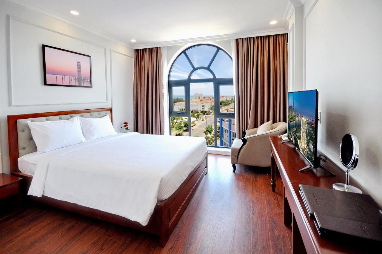 Deluxe Double or Twin Room with Sea View - Photo 9